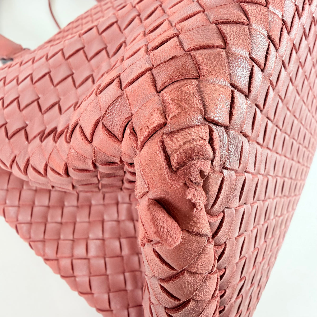 2608 secondhand BOTTEGA VENETA Intrecciato Leather Tote Bag