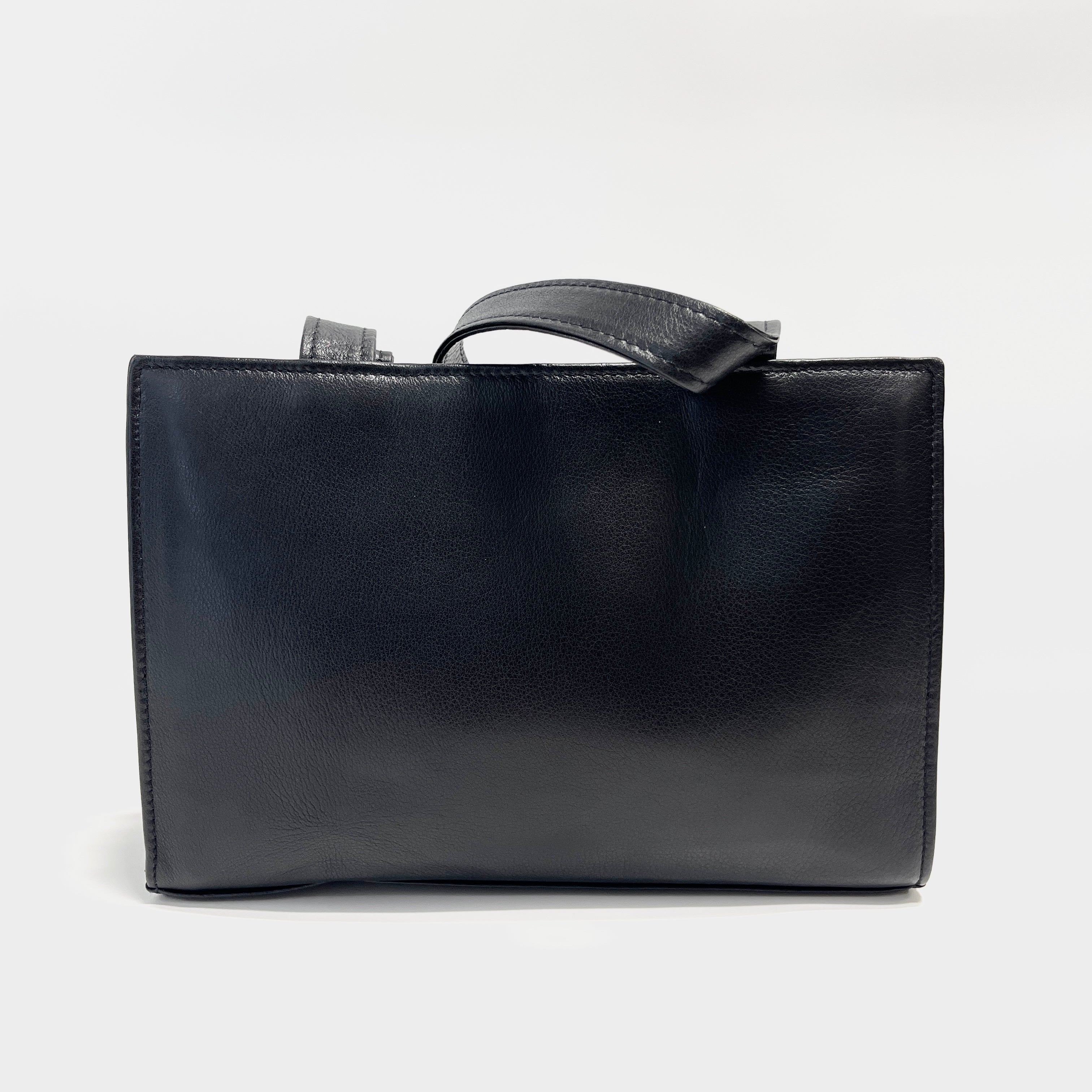 2605 secondhand VERSACE leather Medusa Shoulder bag black