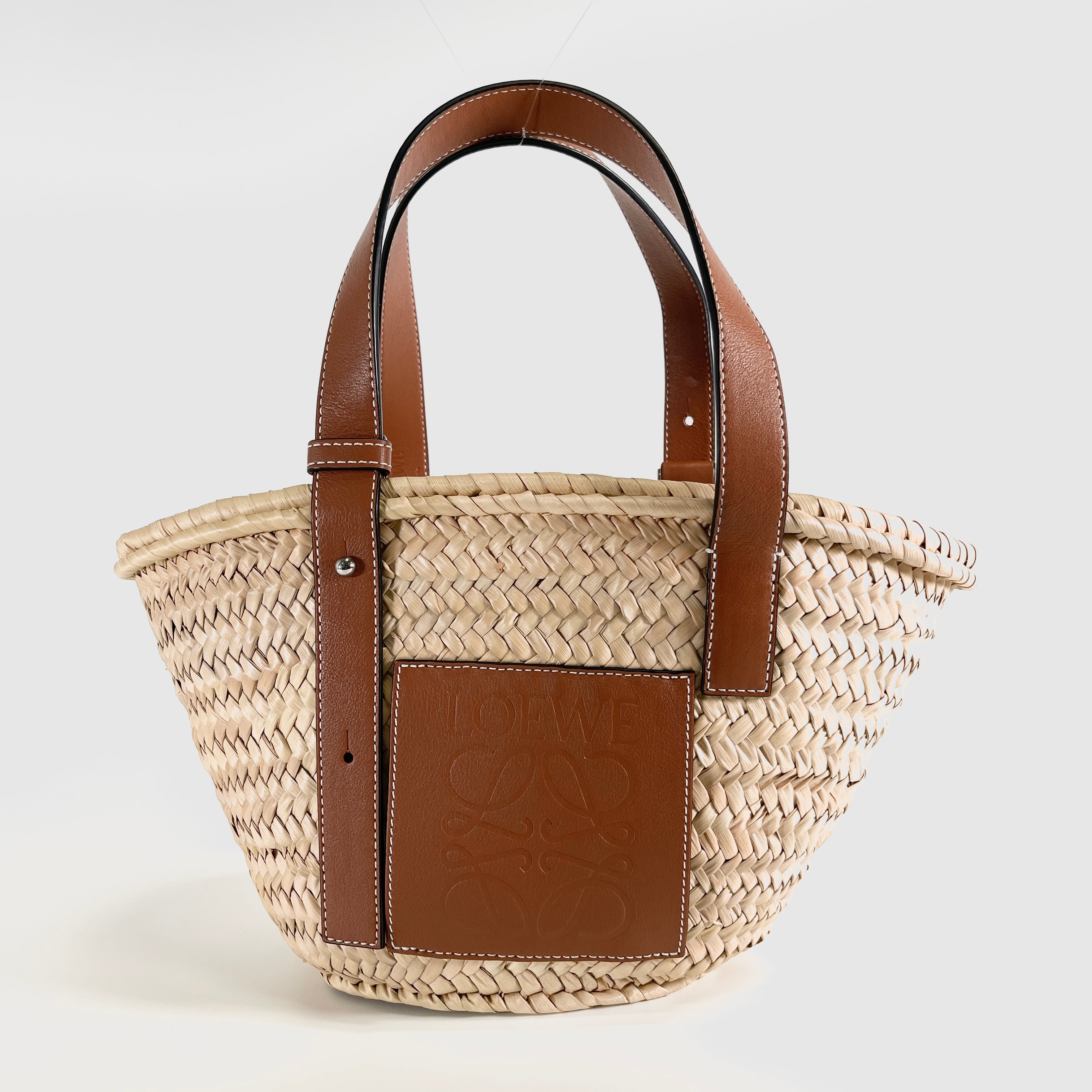 2605 secondhand LOEWE straw bag small Brown