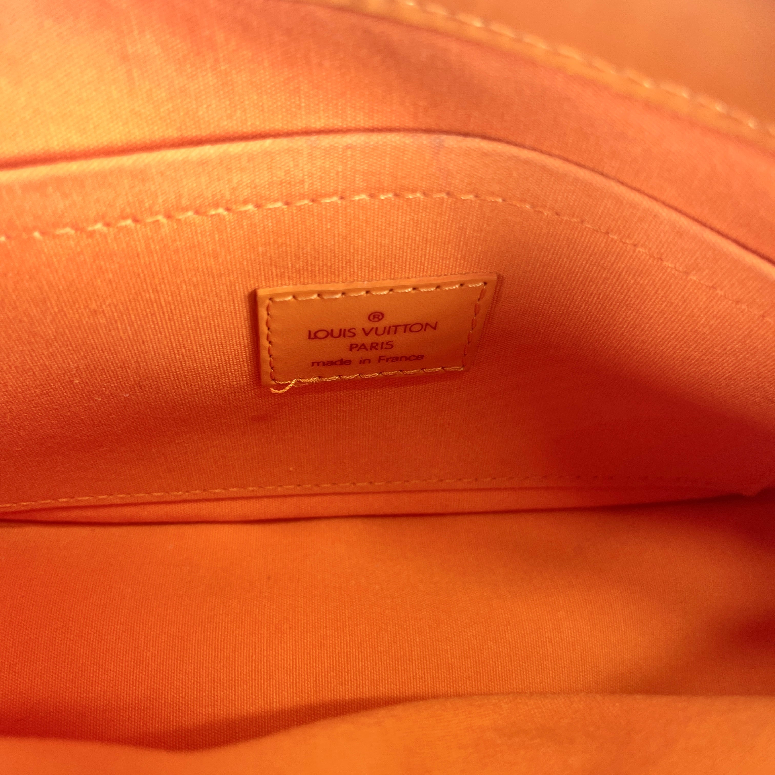 2605 secondhand LV Epi PM