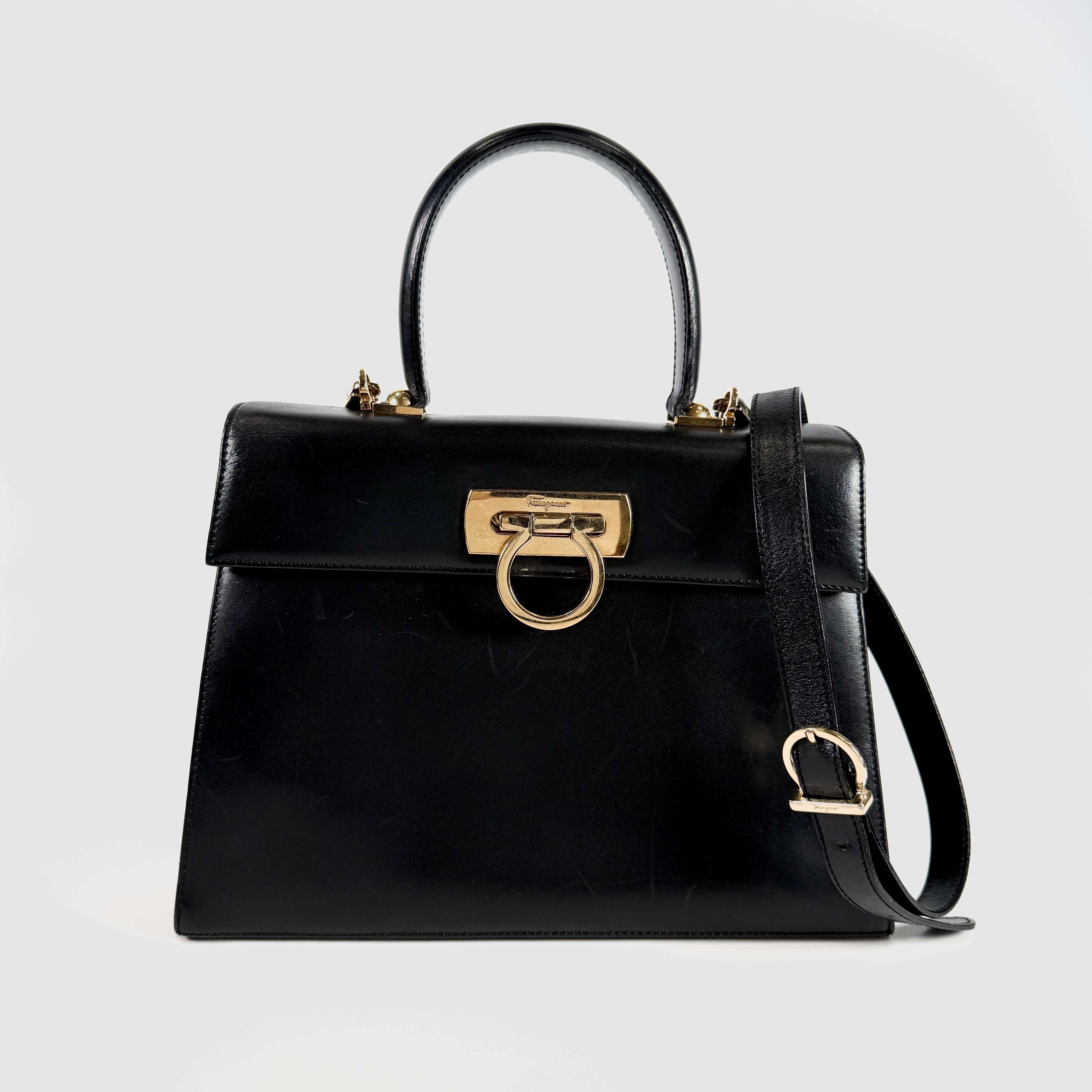 2607 secondhand Ferragamo Gancini 2Way bag