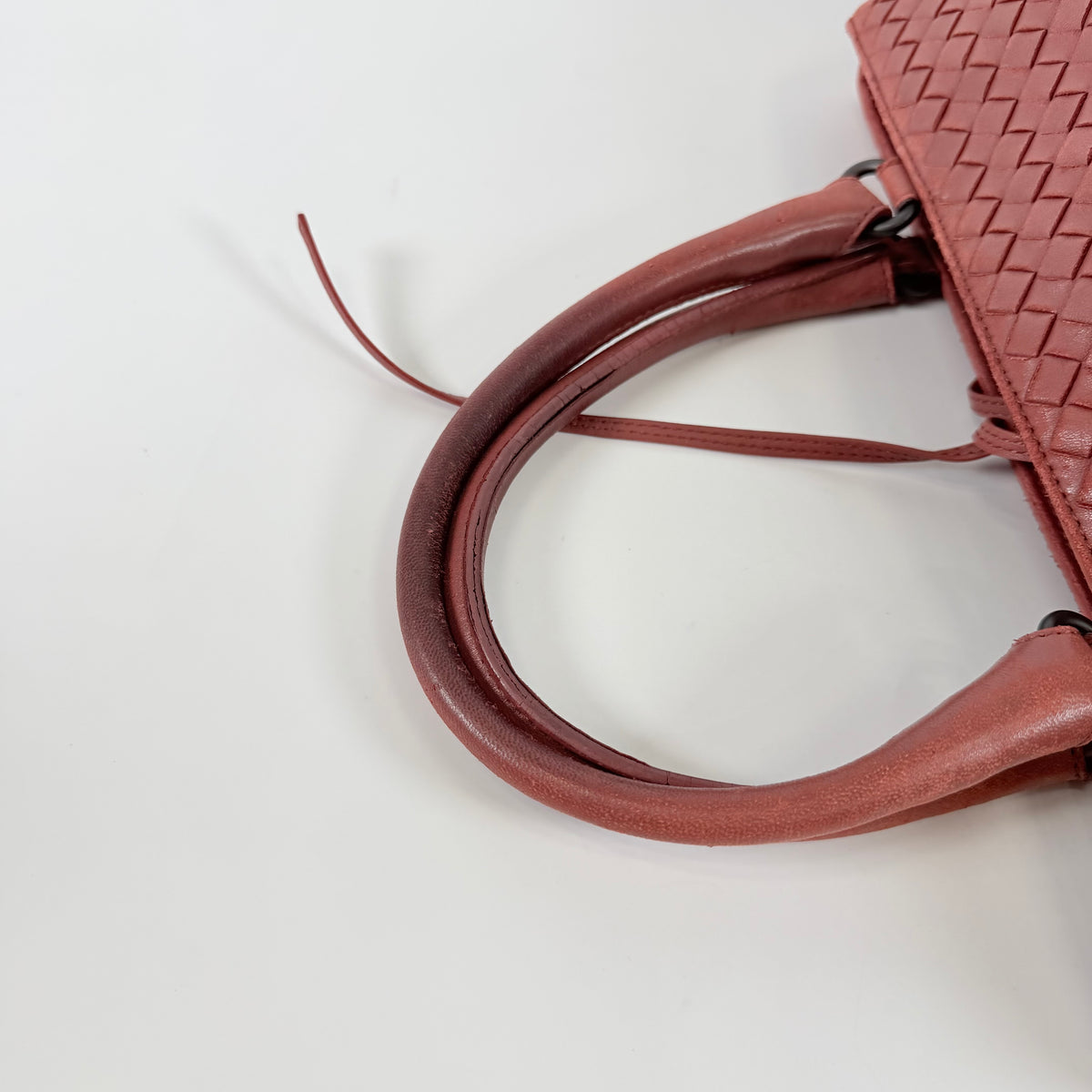 2608 secondhand BOTTEGA VENETA Intrecciato Leather Tote Bag