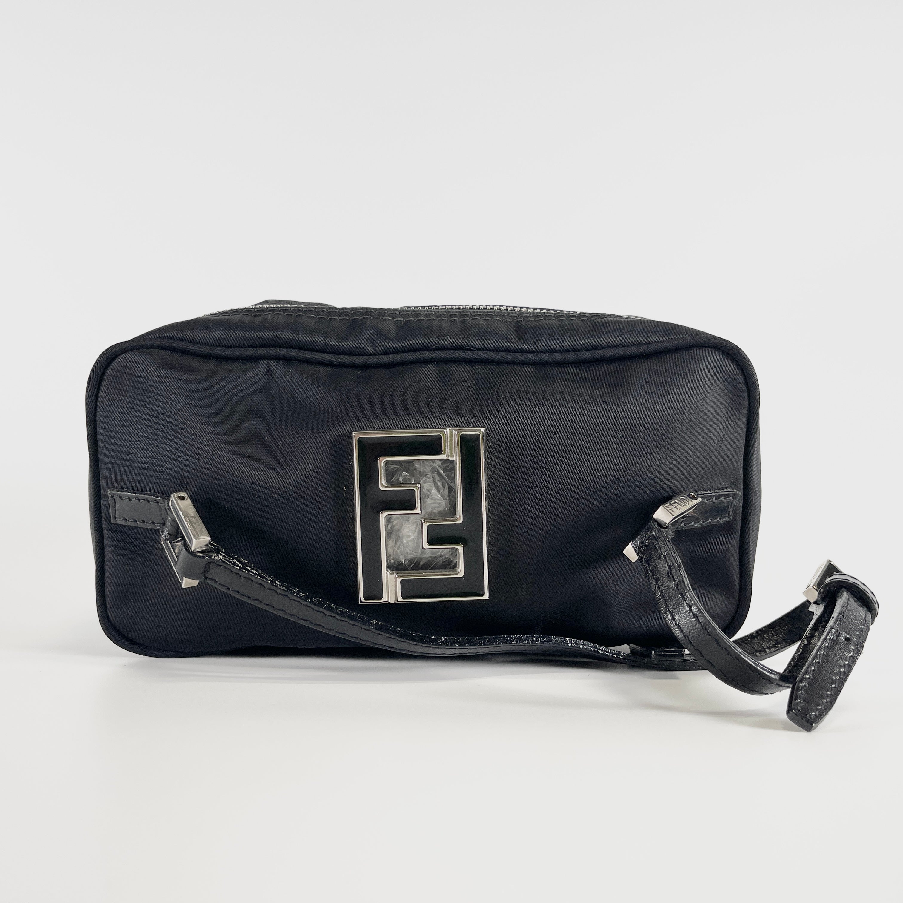 2605 secondhand FENDI nylon Vanity bag