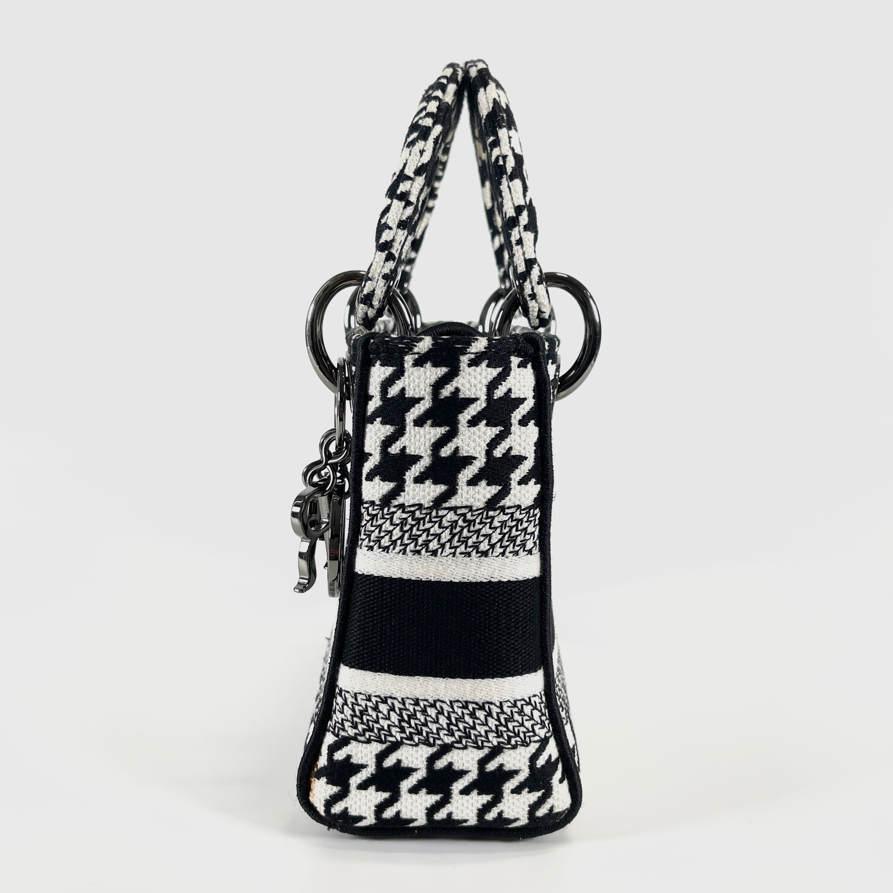 2504 DIOR shoulder