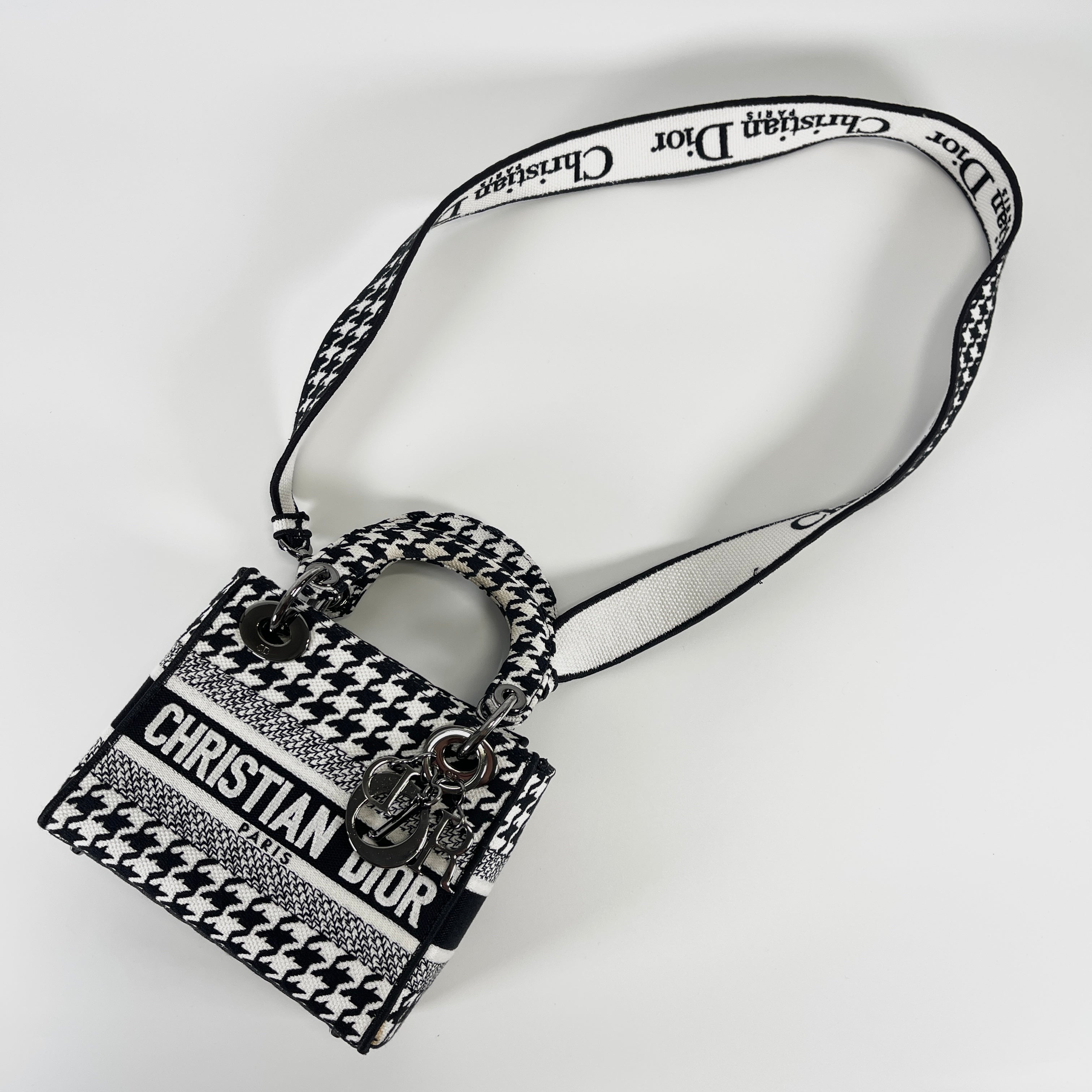 2504 DIOR shoulder