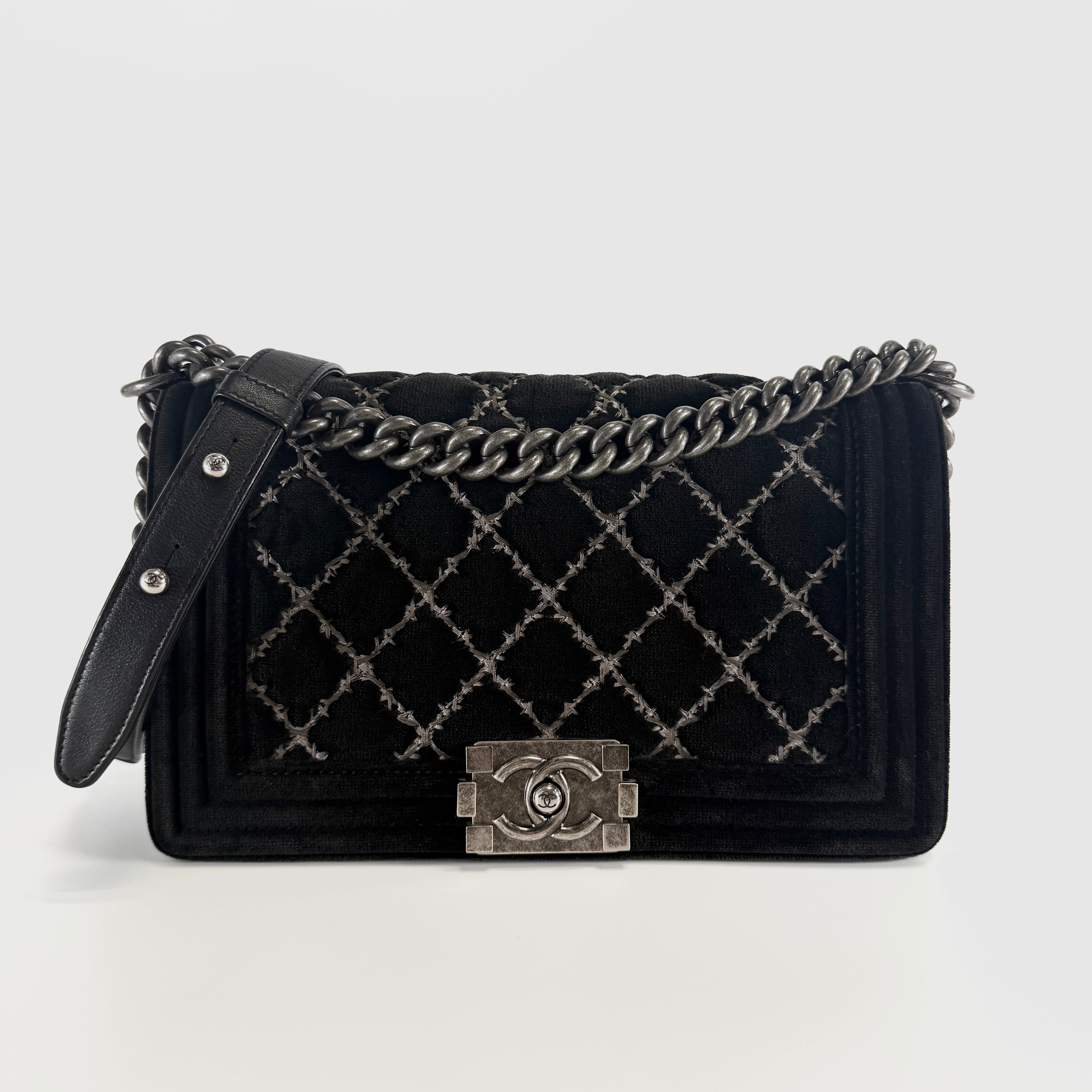 2606 secondhand CHANEL Boy 25 Velour Chain Shoulder Bag black gun metallic metal fittings 19944766 19
