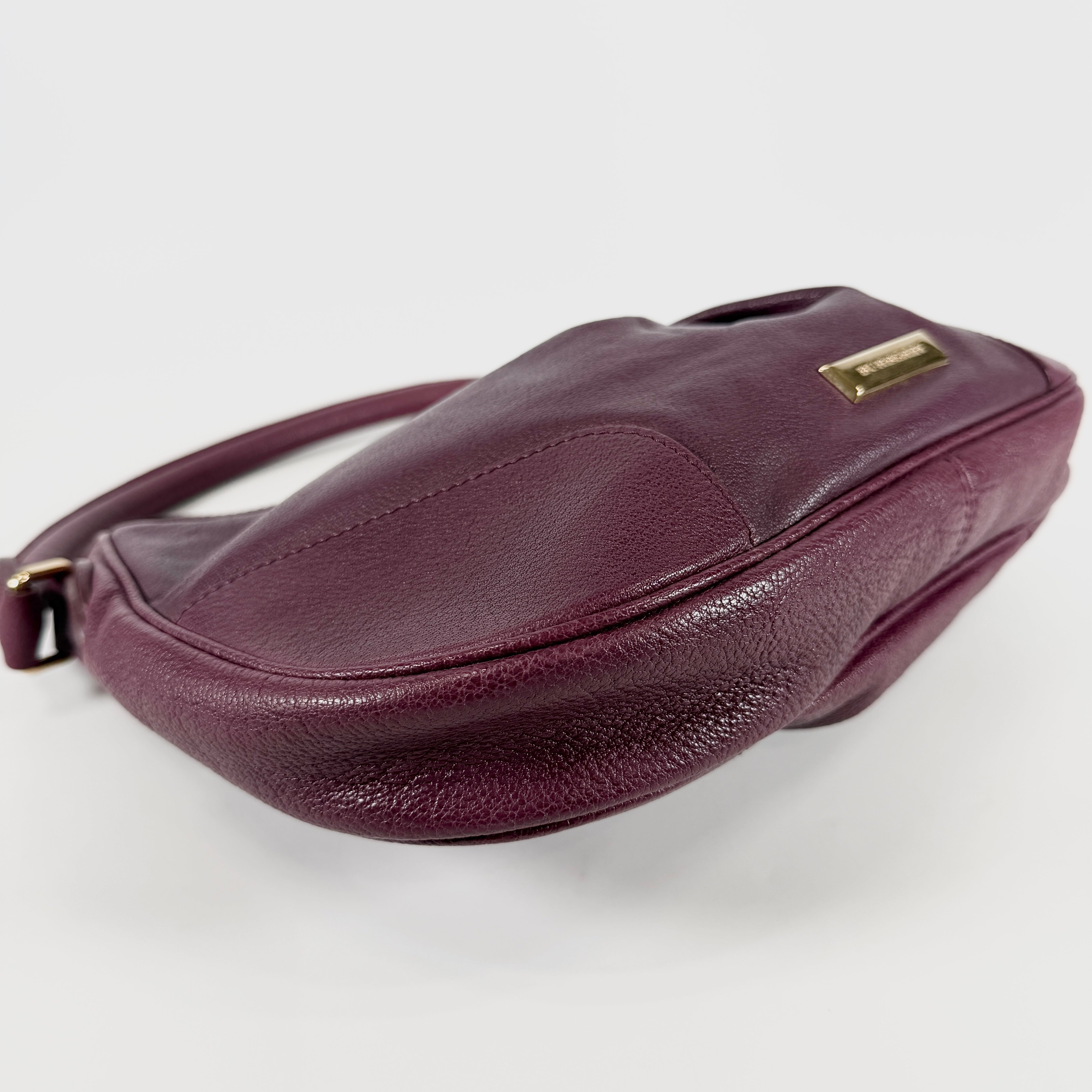 2607 secondhand BURBERRY hand bag