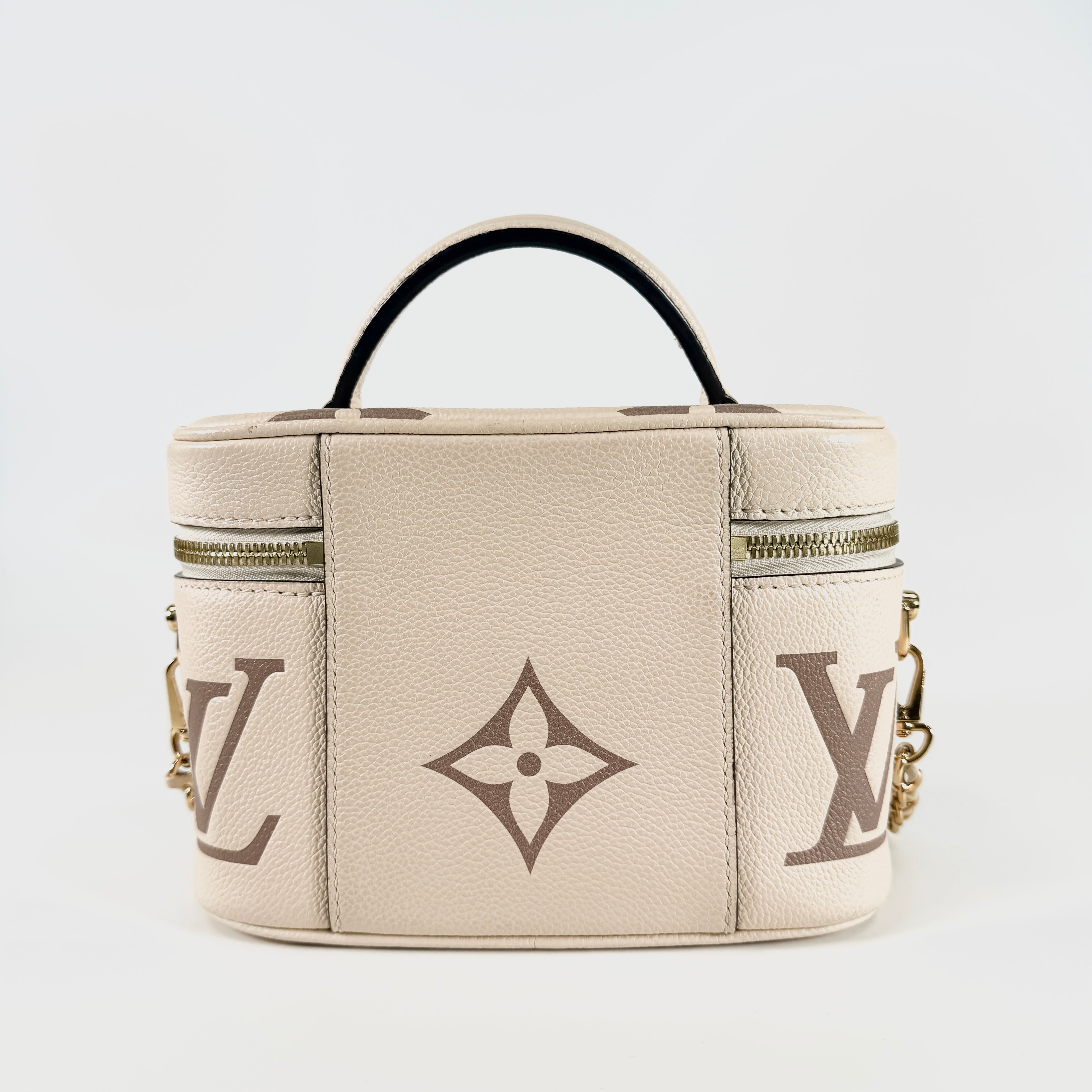 2606 secondhand LV Monogram Empreinte Vanity PM claim Rose strap