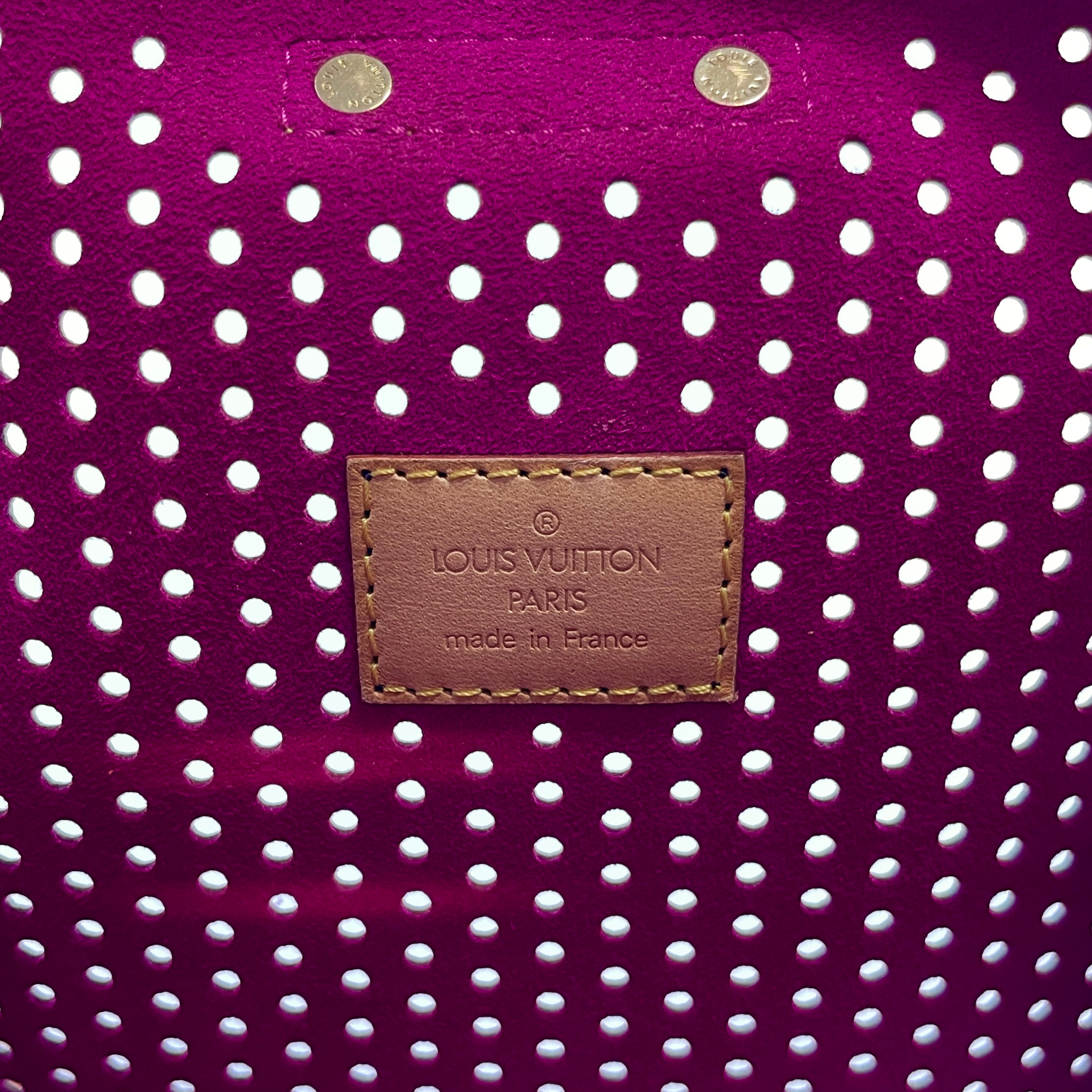 2606 secondhand LV bag Musette M95172/DK0036/ Monogram Perfo