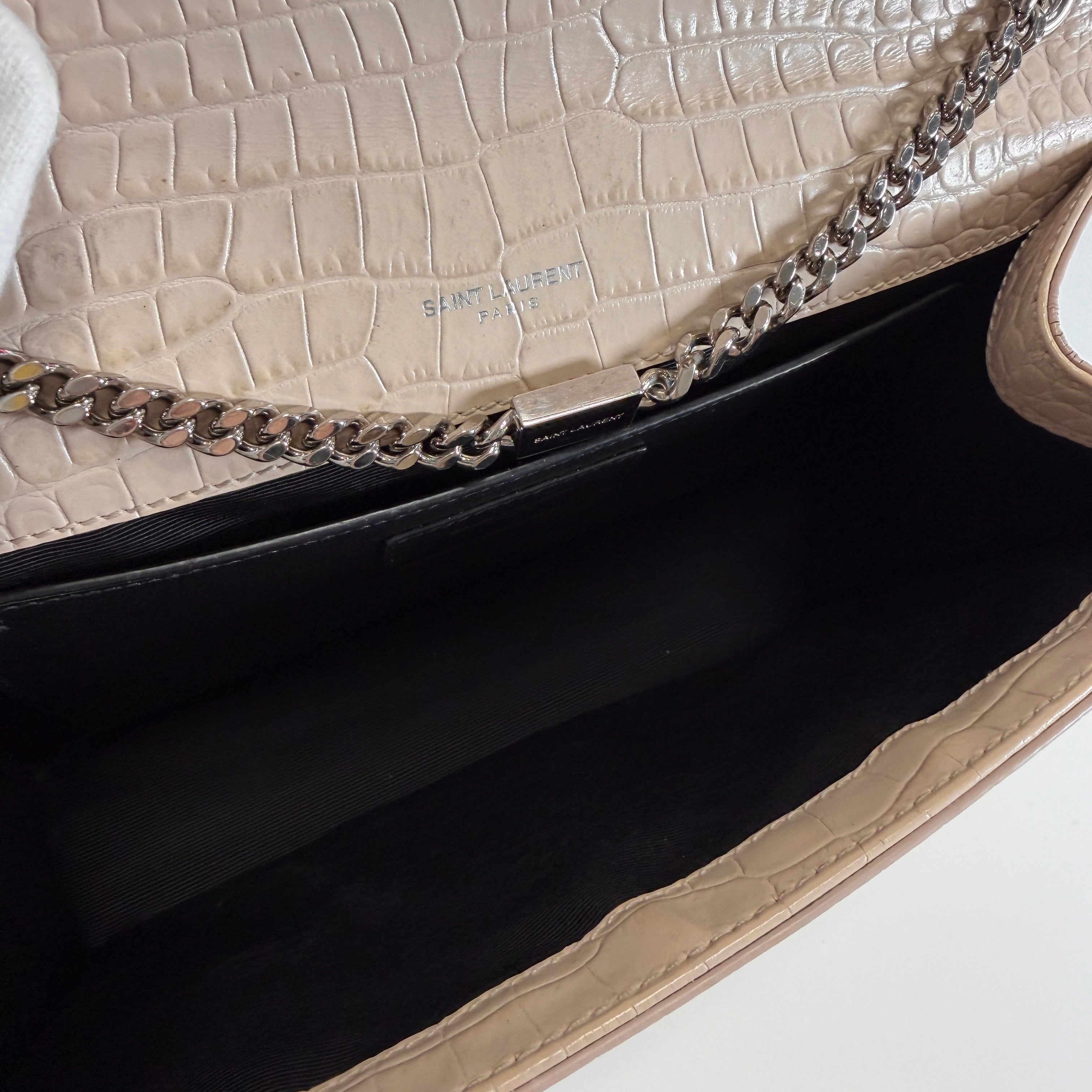 2607 secondhand SAINTLAURENT Embossed Chain Shoulder Bag