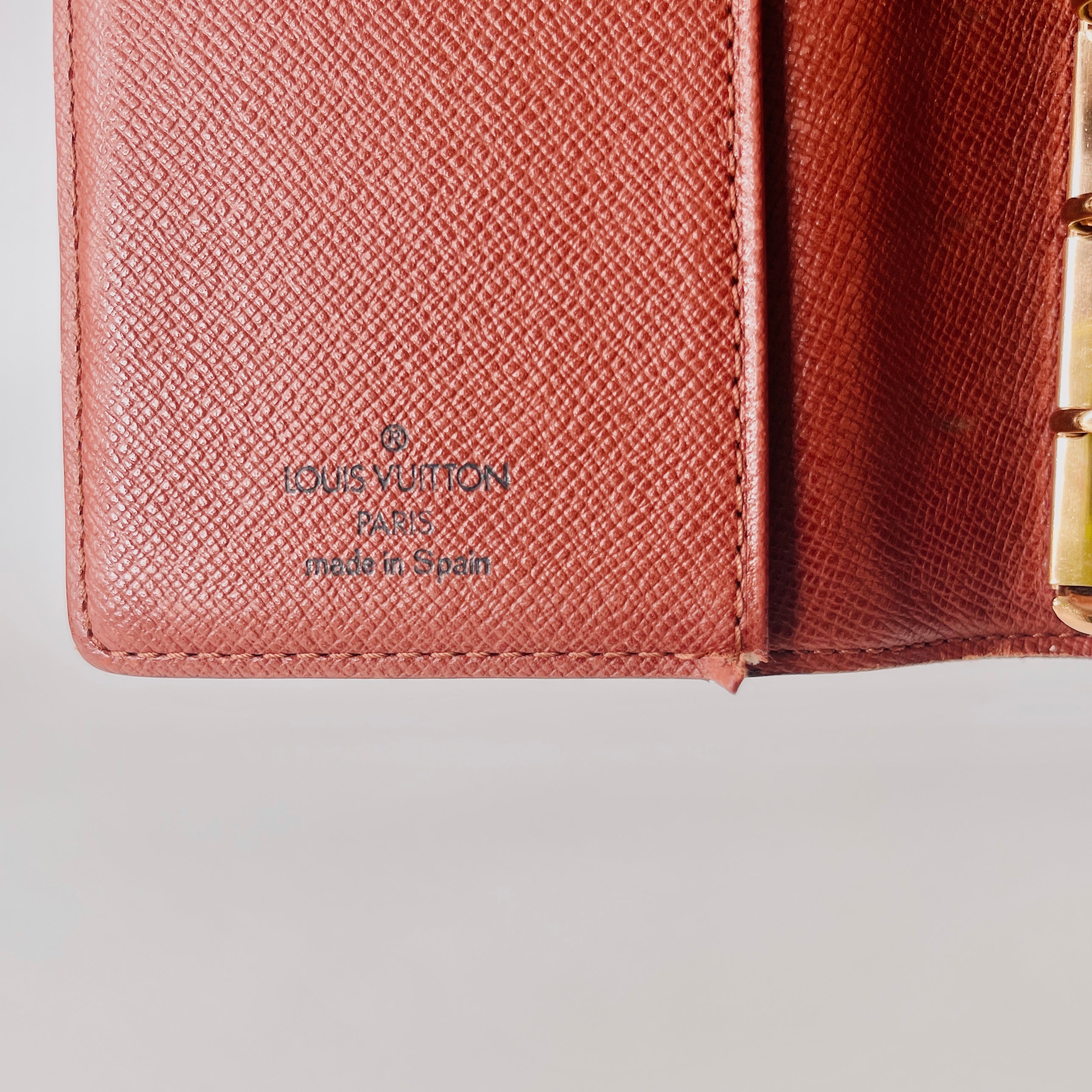 2604 secondhand LV pocket book M60180 Couverture path pole