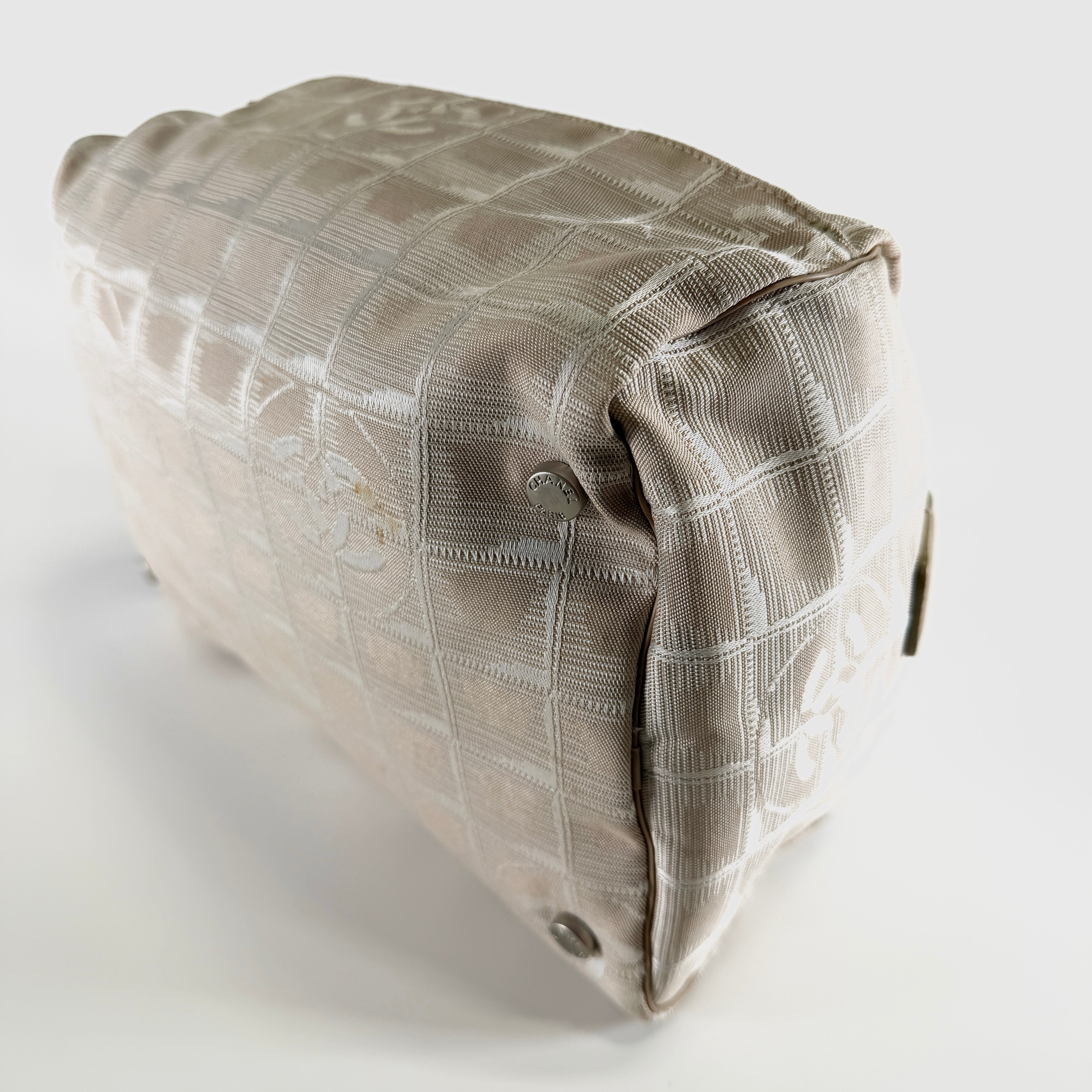 2606 secondhand CHANEL Vanity bag Travel line