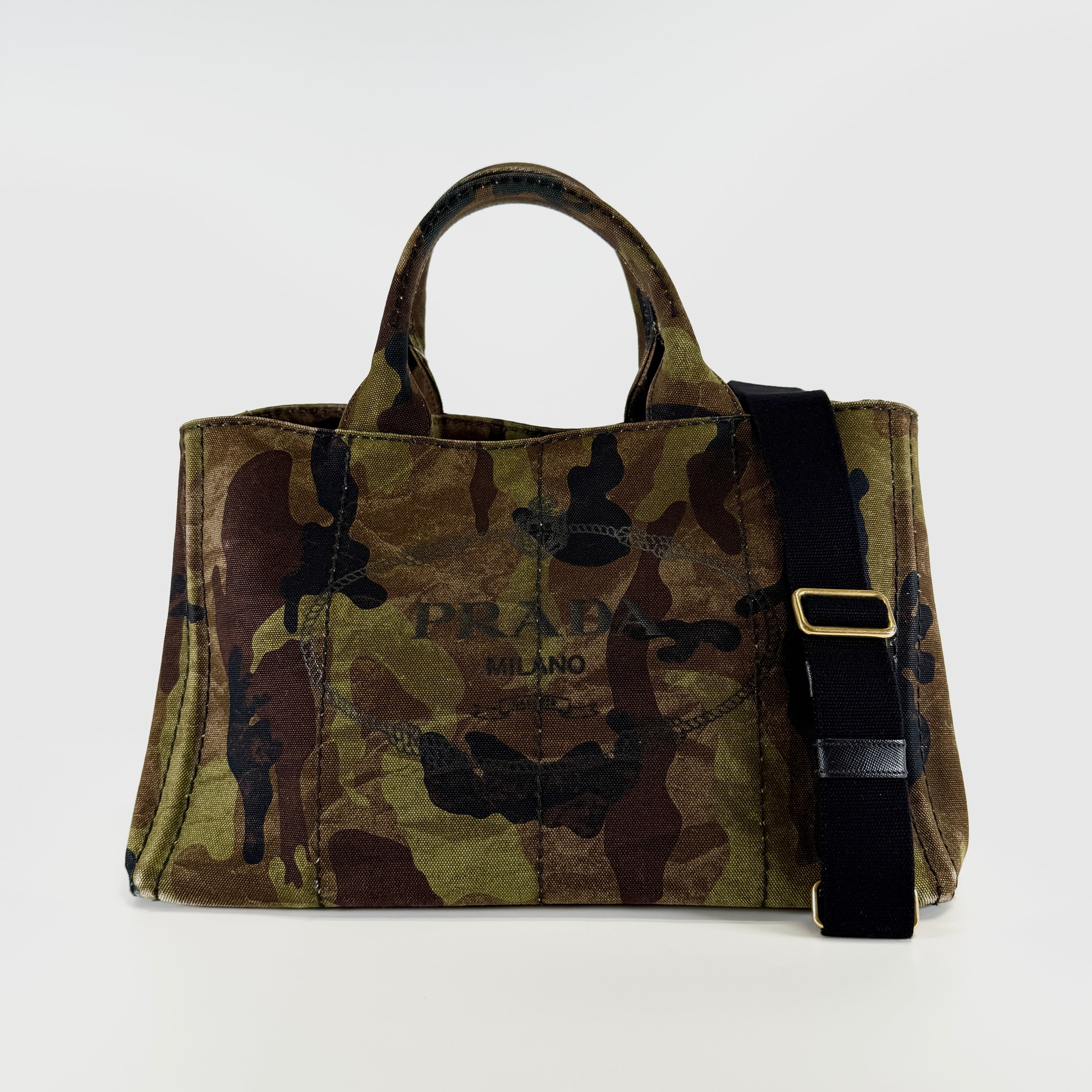 2606 secondhand PRADA Canapa Camouflage