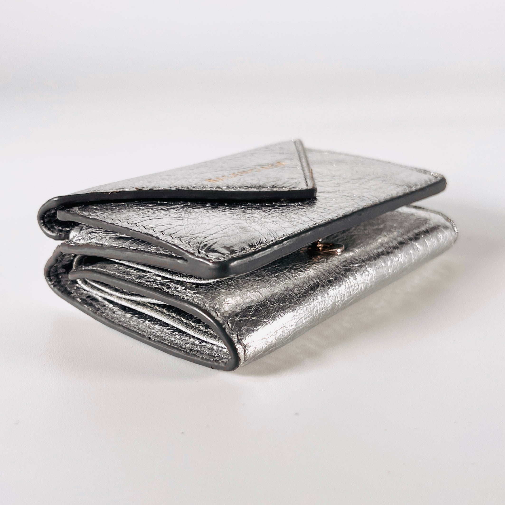 2605 secondhand BALENCIAGA paper mini Wallet