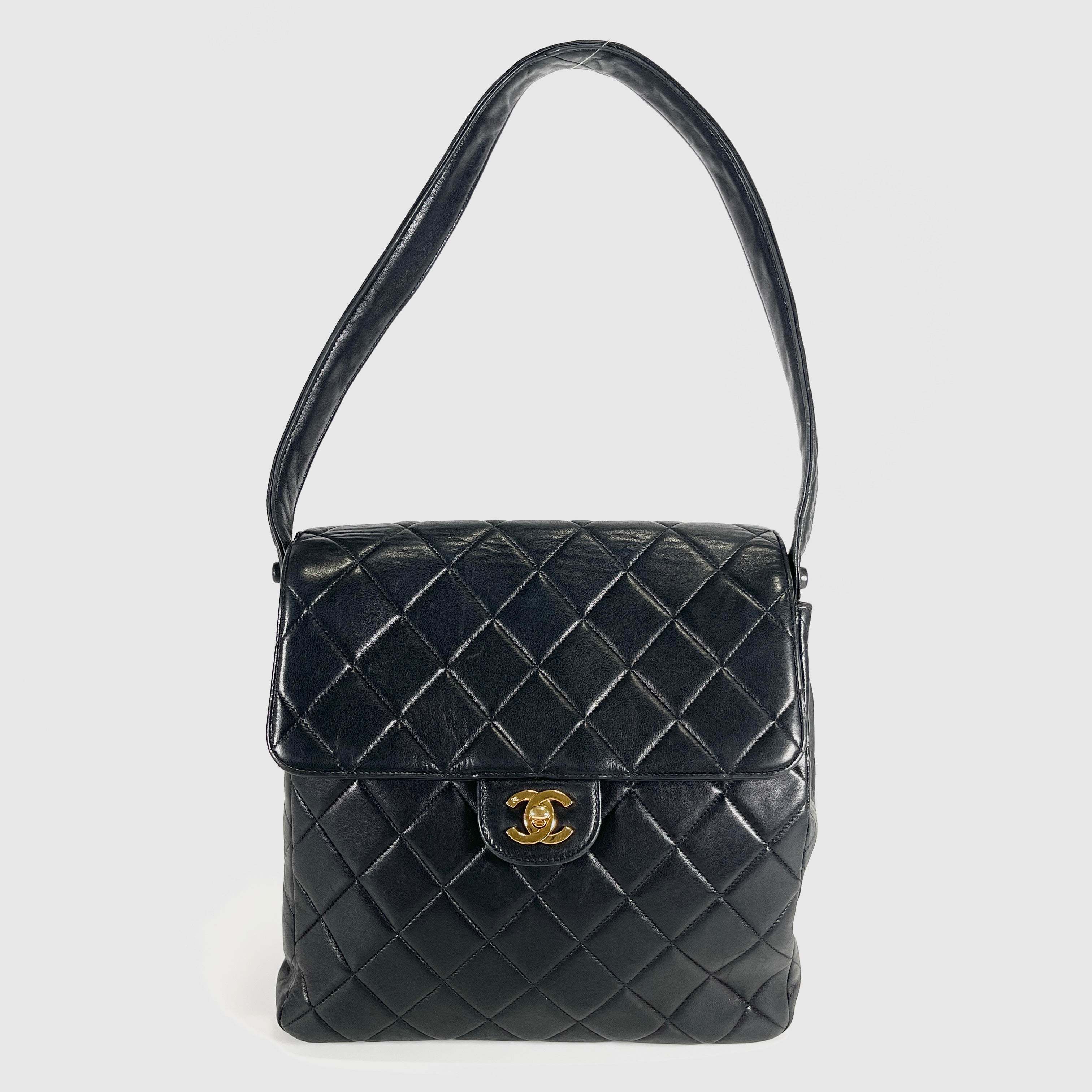 2604 secondhand CHANEL leather Shoulder bag