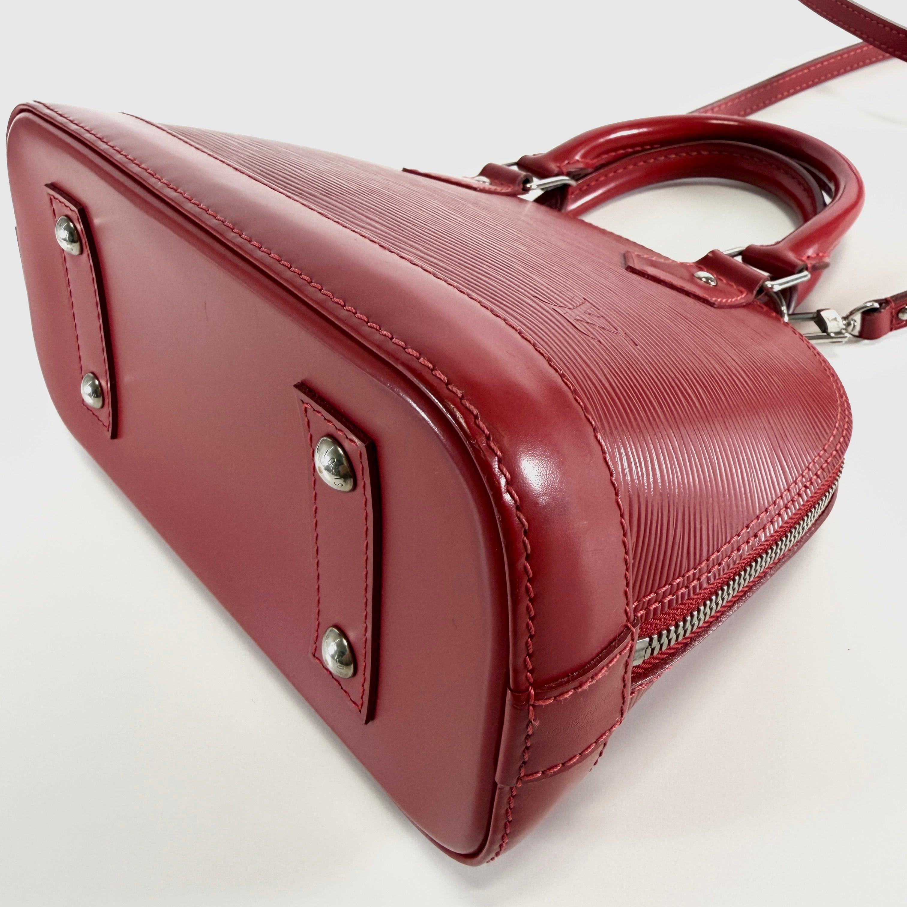2606 secondhand LV bag / others Alma Epi