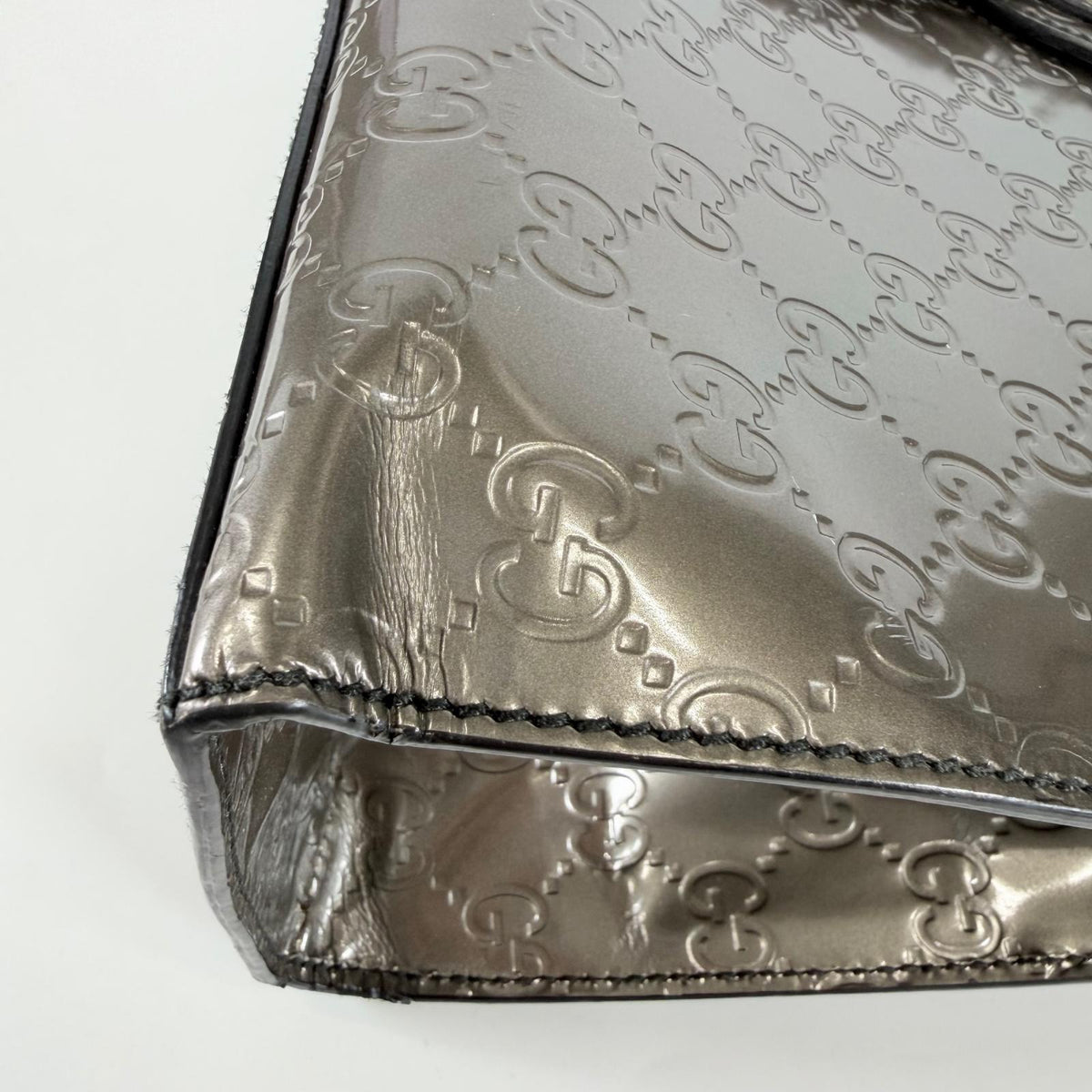 Used Shoulder Bag Emily Medium Chain Shoulder Bag