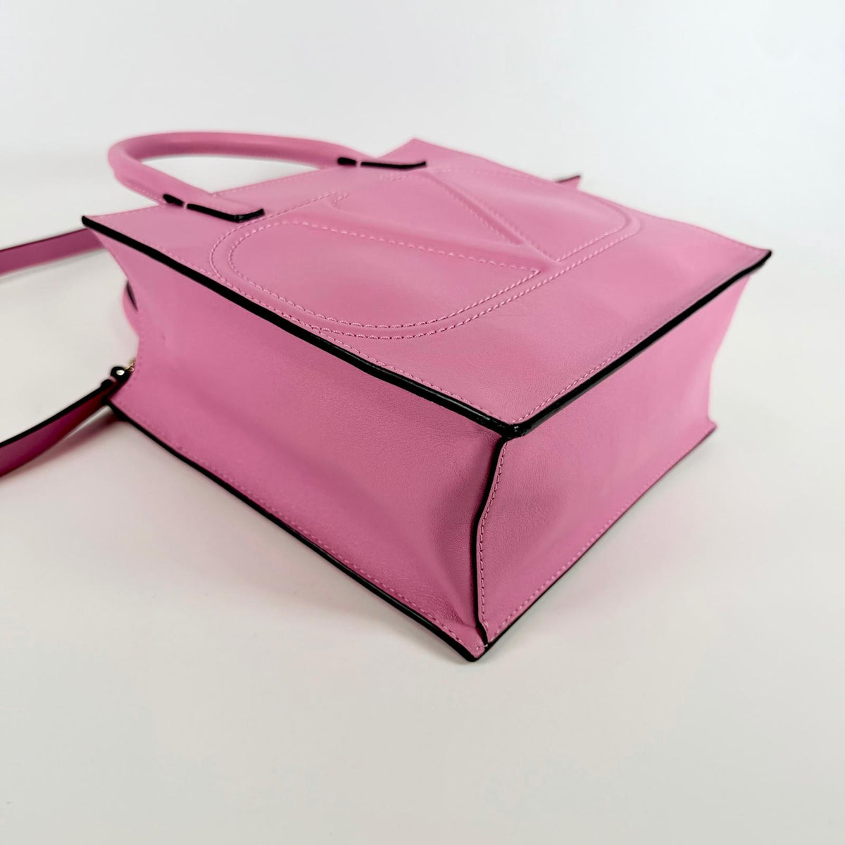 Used Handbag V Logo Walk Small