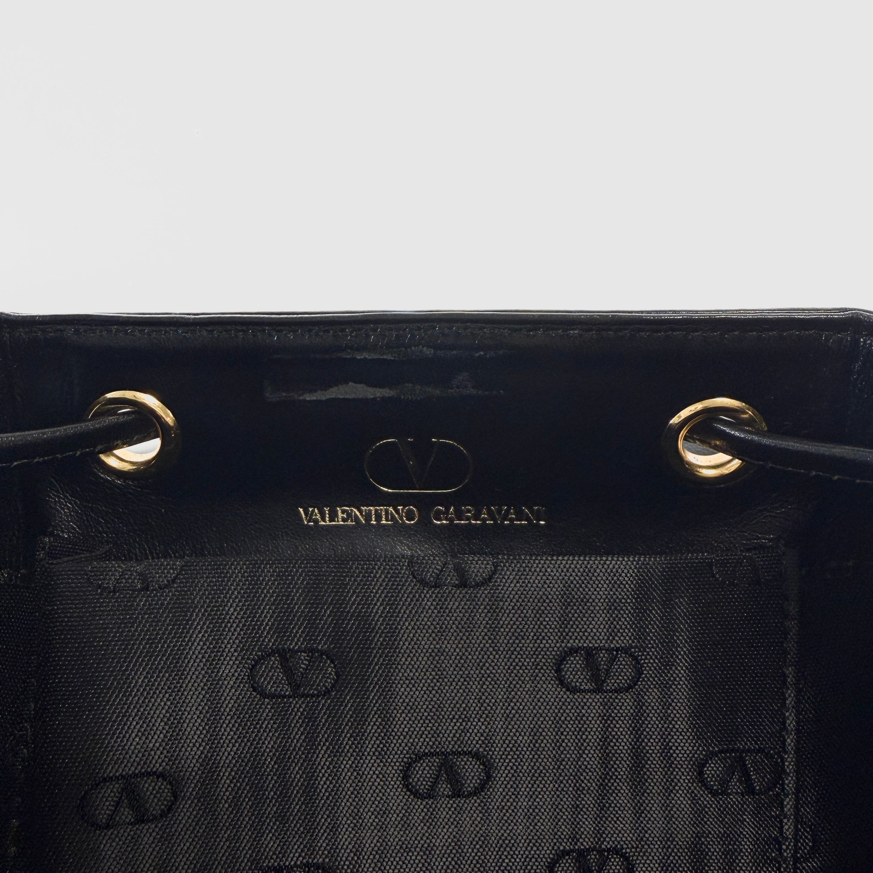 2606 secondhand VALENTINO bag / others circle logo flap backpack