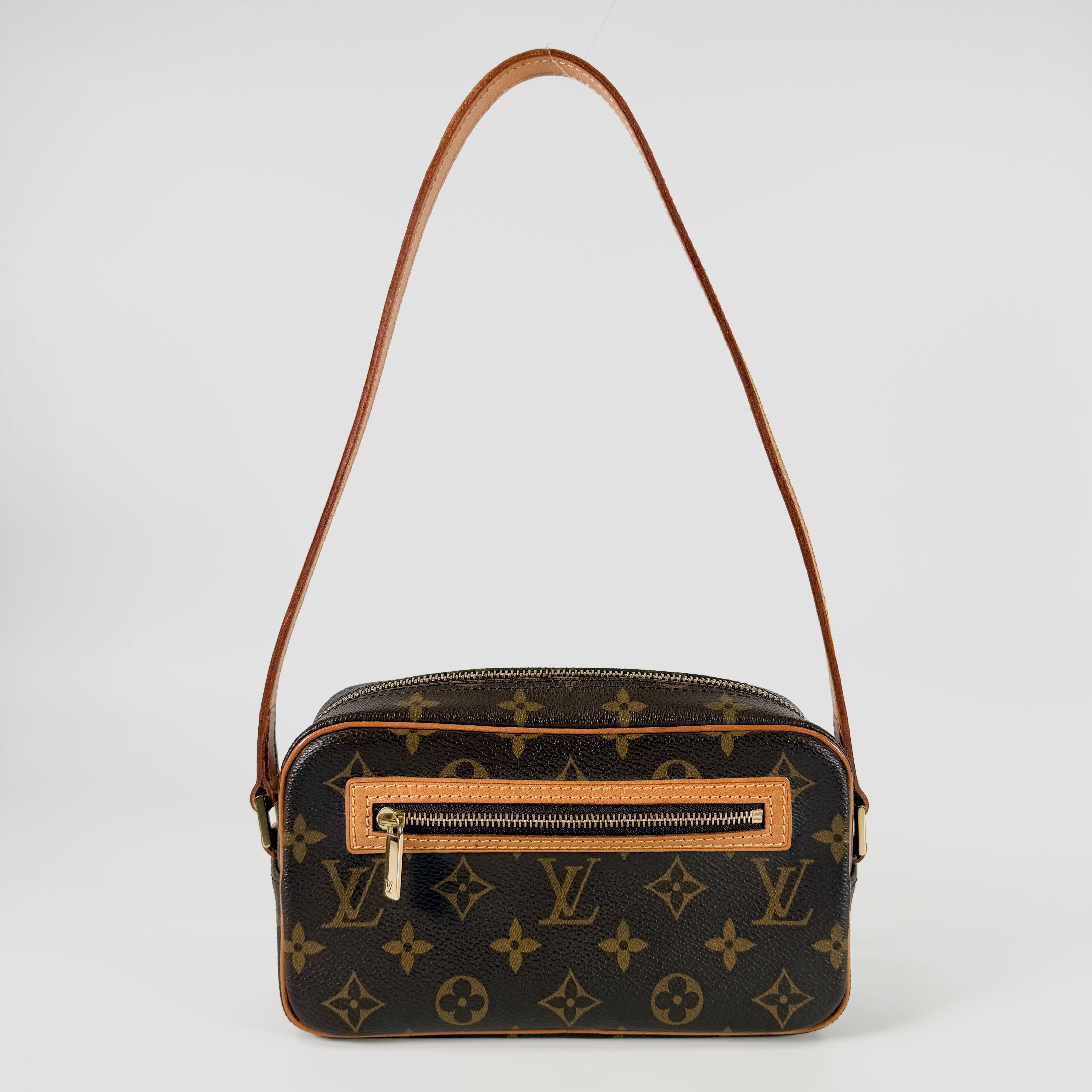 2606 secondhand LV Monogram Pochette shite