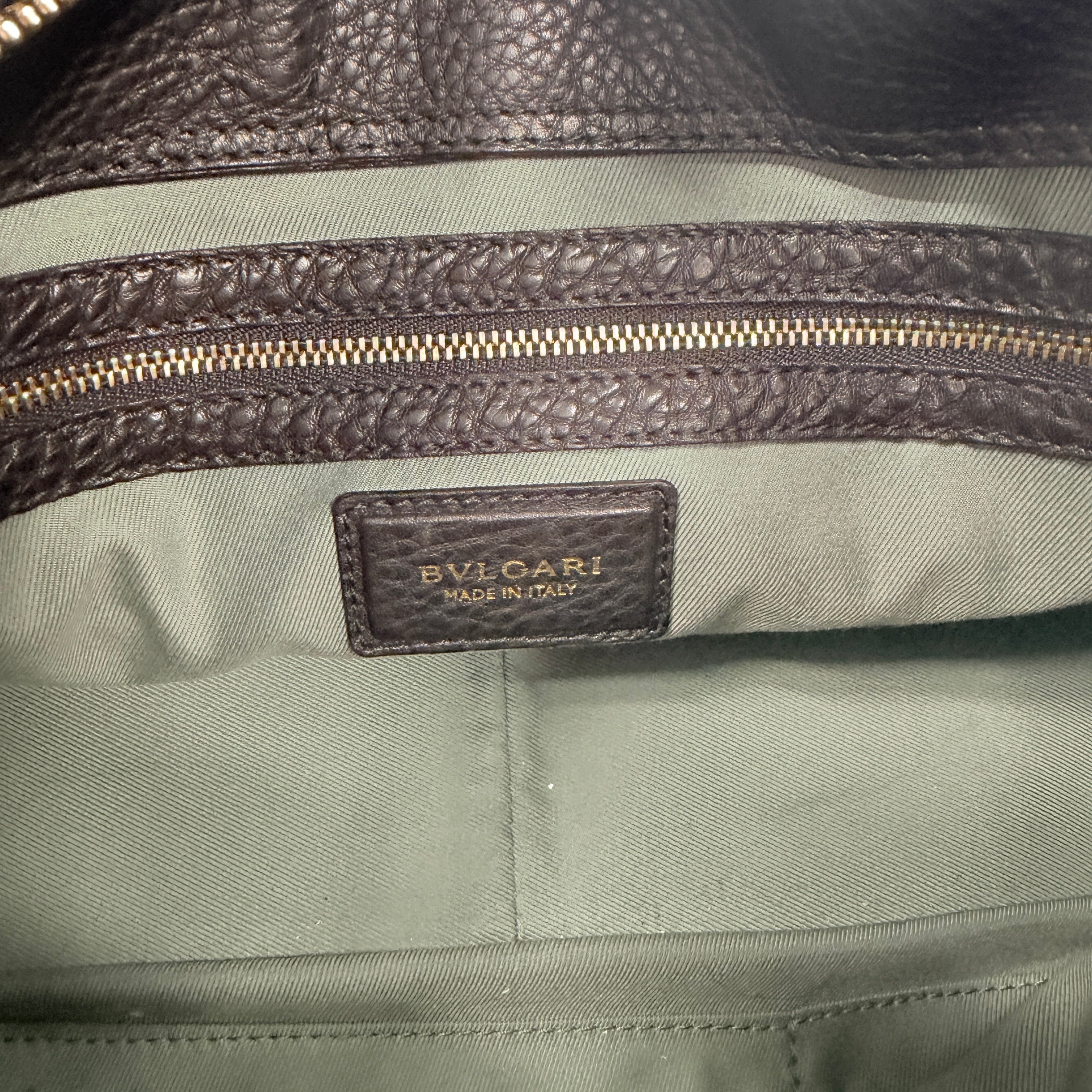 2608 secondhand BVLGARI hand bag