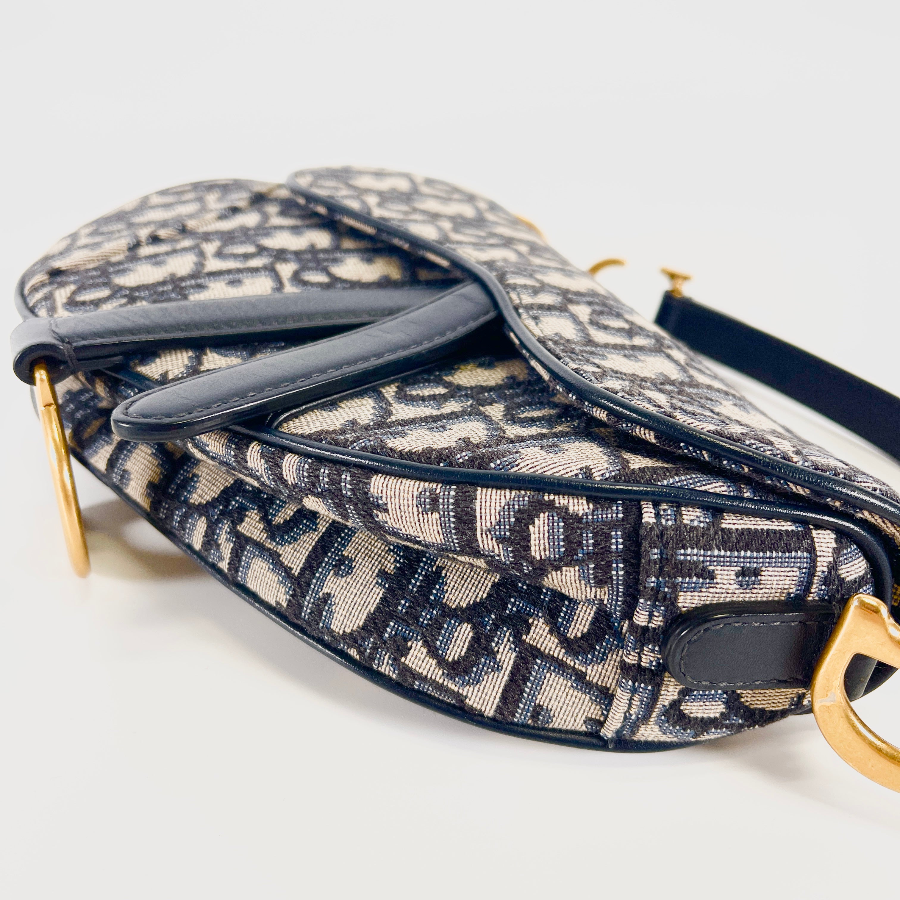 2511 CD Saddlebag