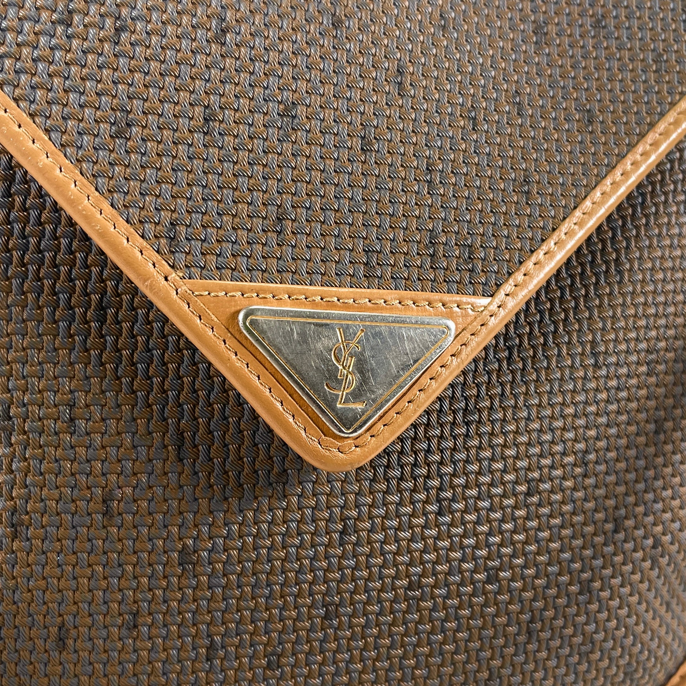 2605 secondhand SAINTLAURENT YSL Shoulder bag