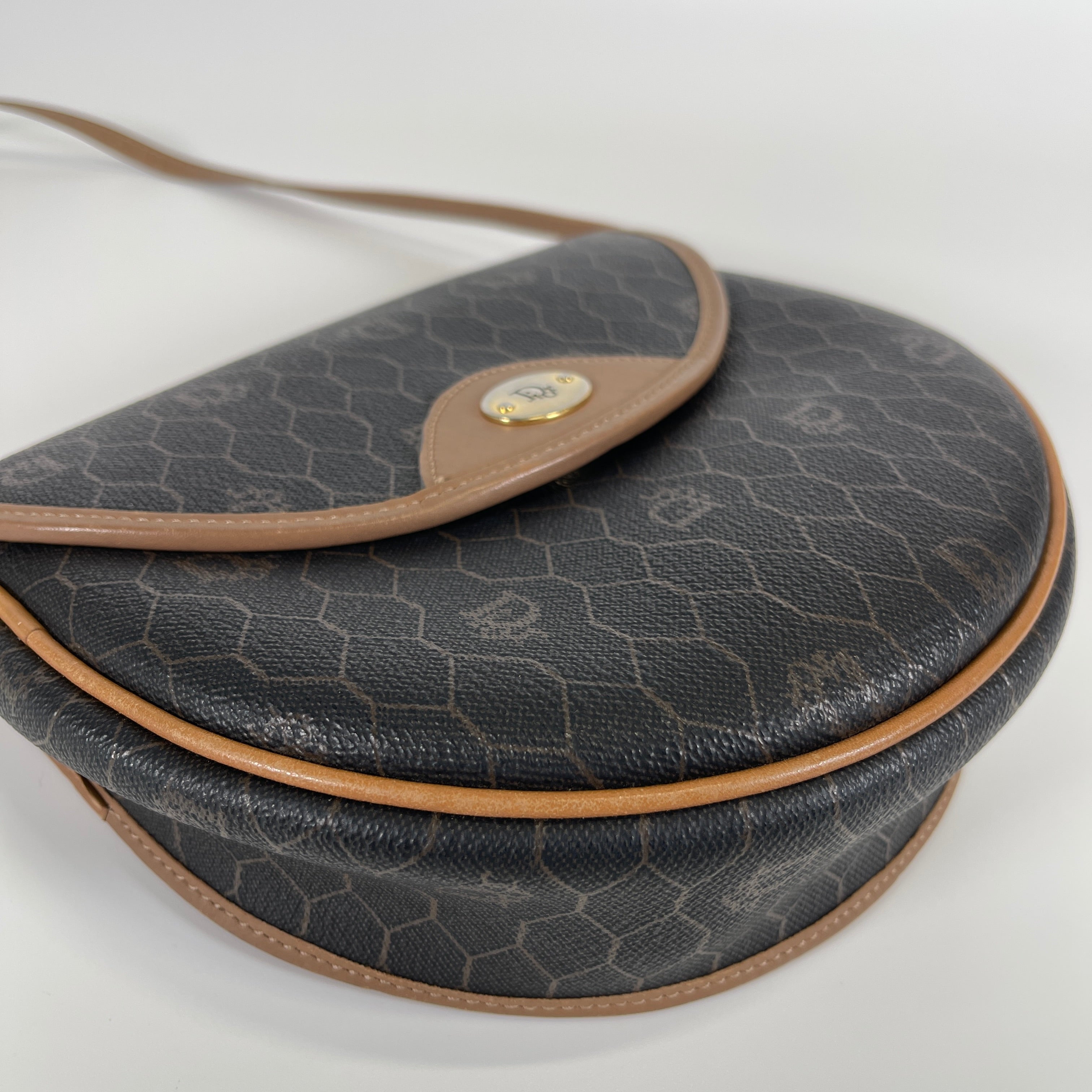 2604 secondhand CD honeycomb Shoulder bag