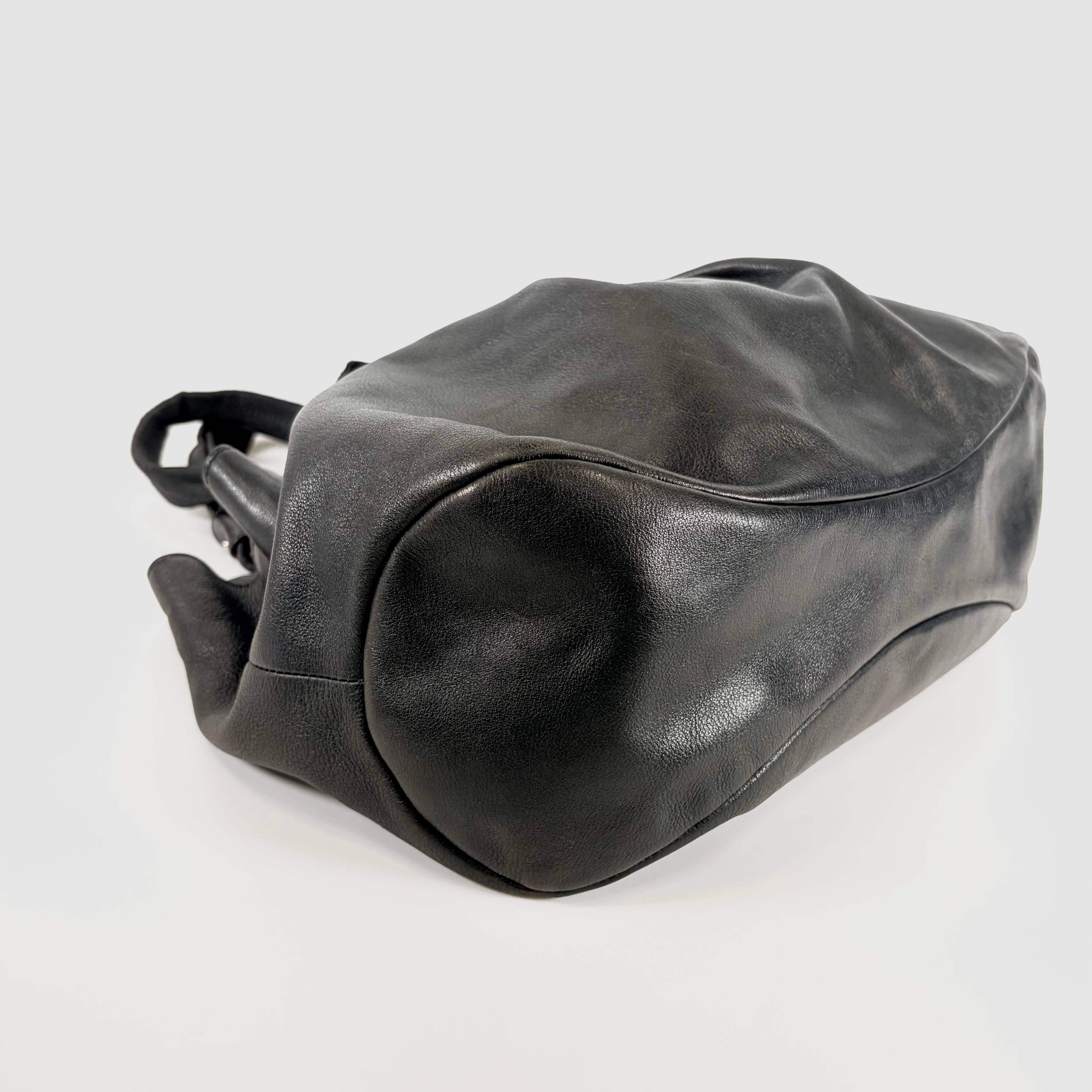 2606 secondhand Ferragamo Vara Ribbon hand bag