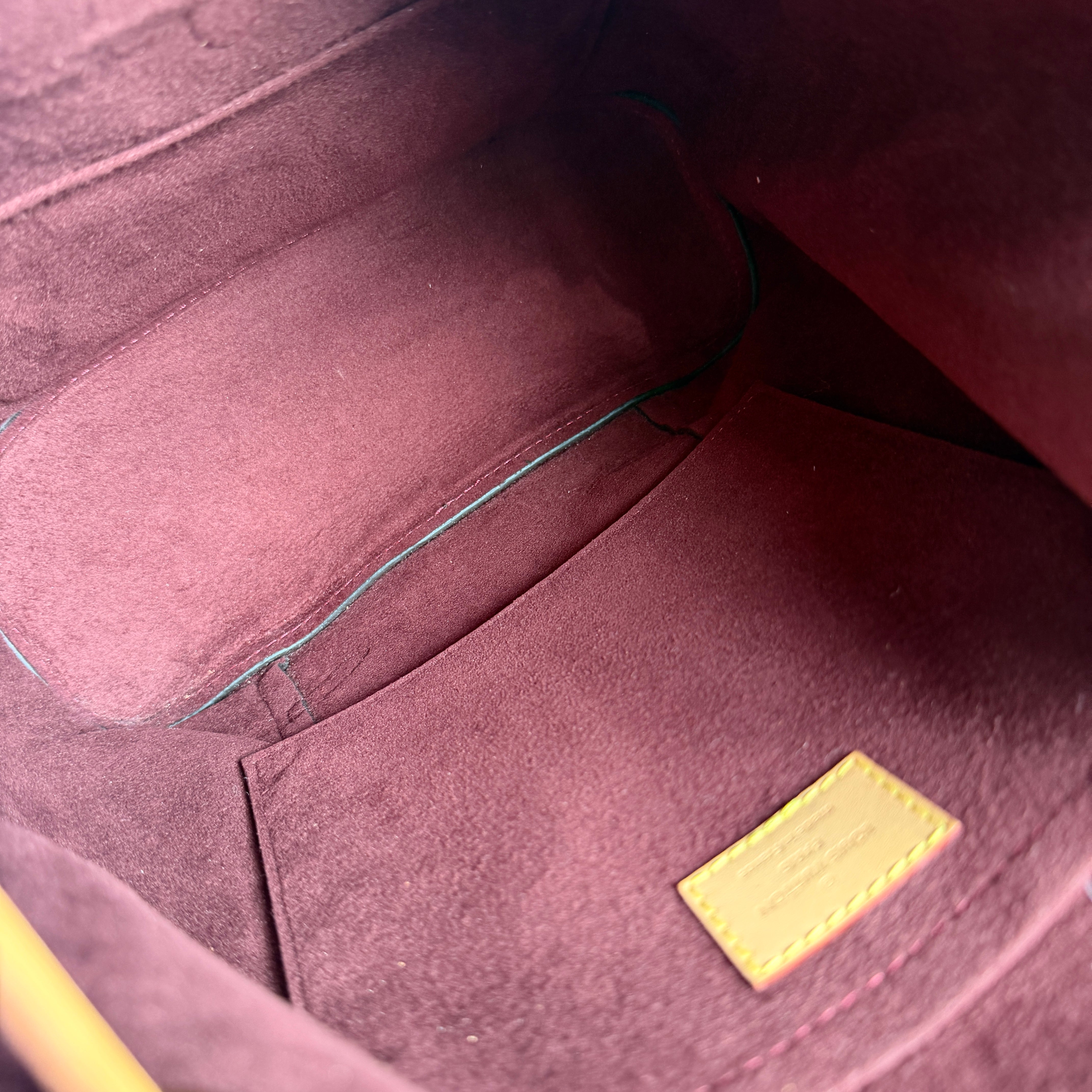 2606 secondhand LV Monogram M43431 backpack Montsouris