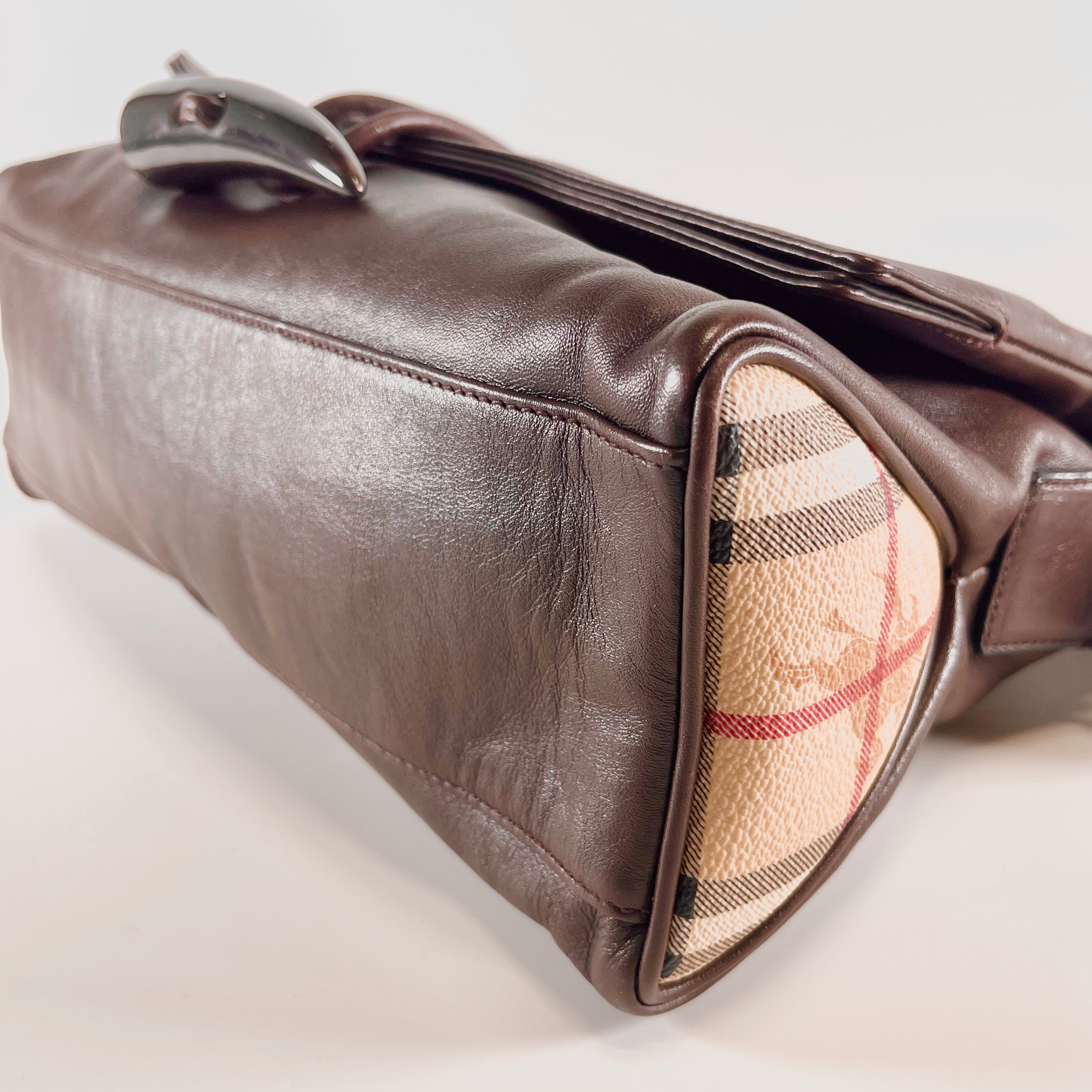 2604 secondhand BURBERRY Shoulder bag