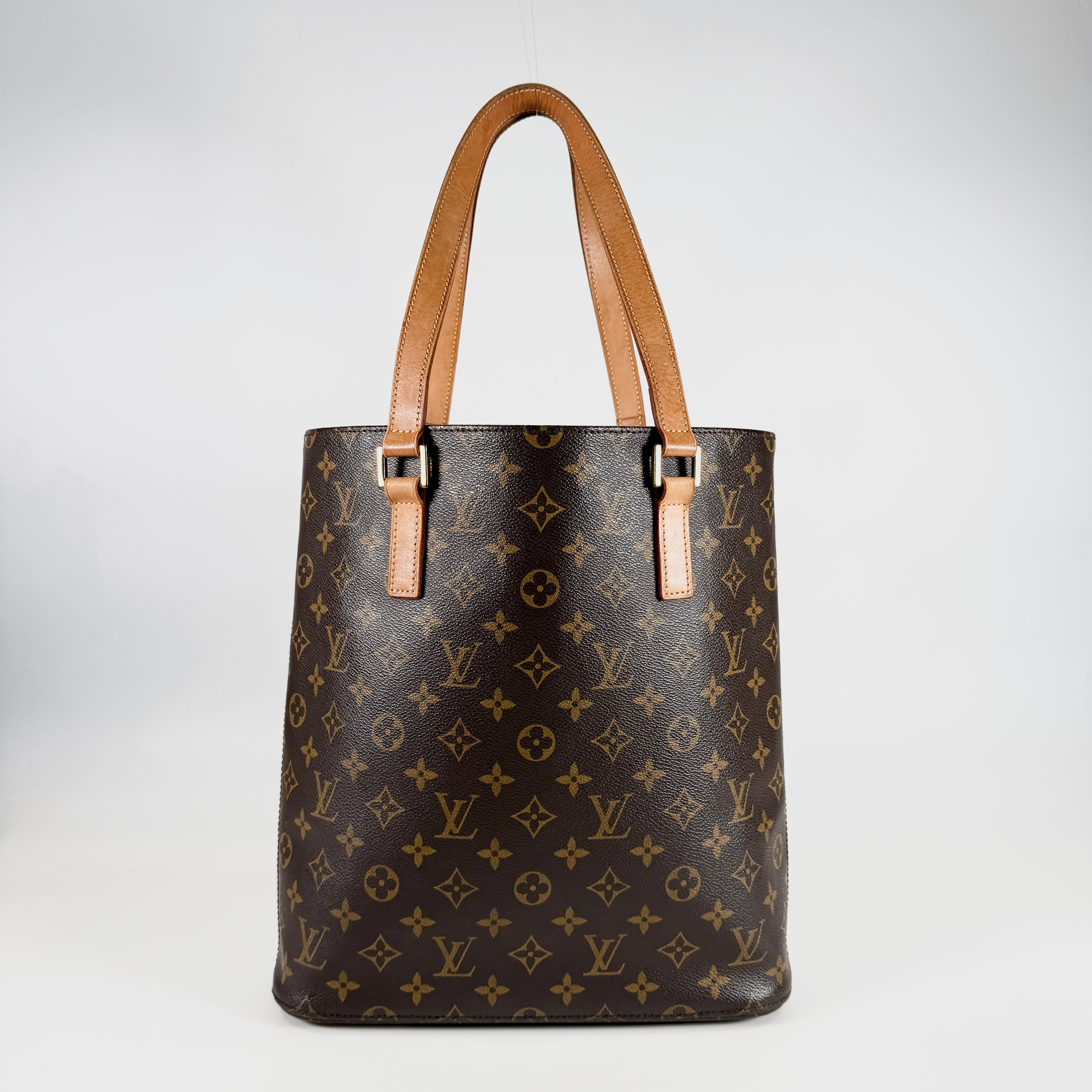 2606 secondhand LV Monogram Van Van GM