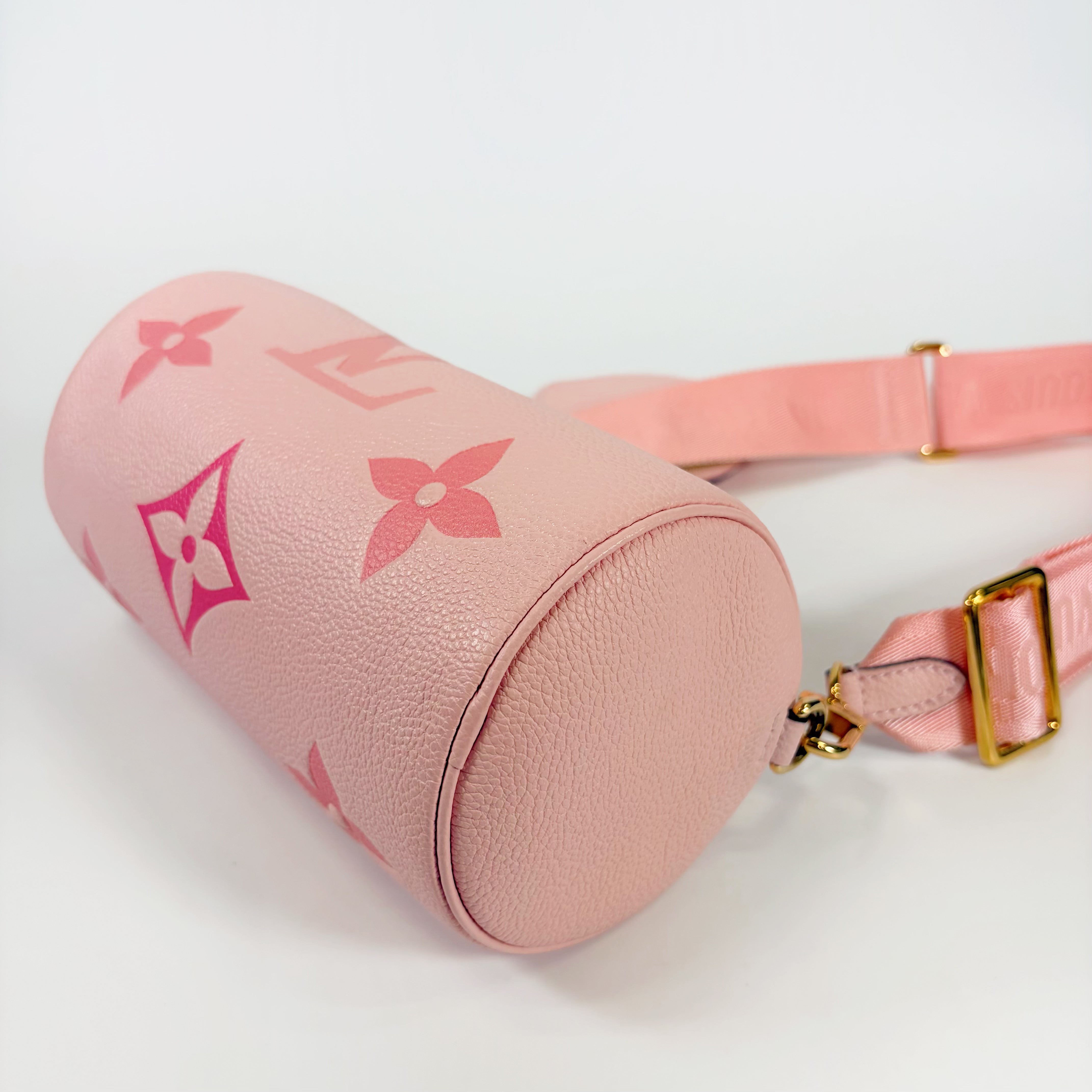 2601 secondhand Louis Vuitton brand bag pink