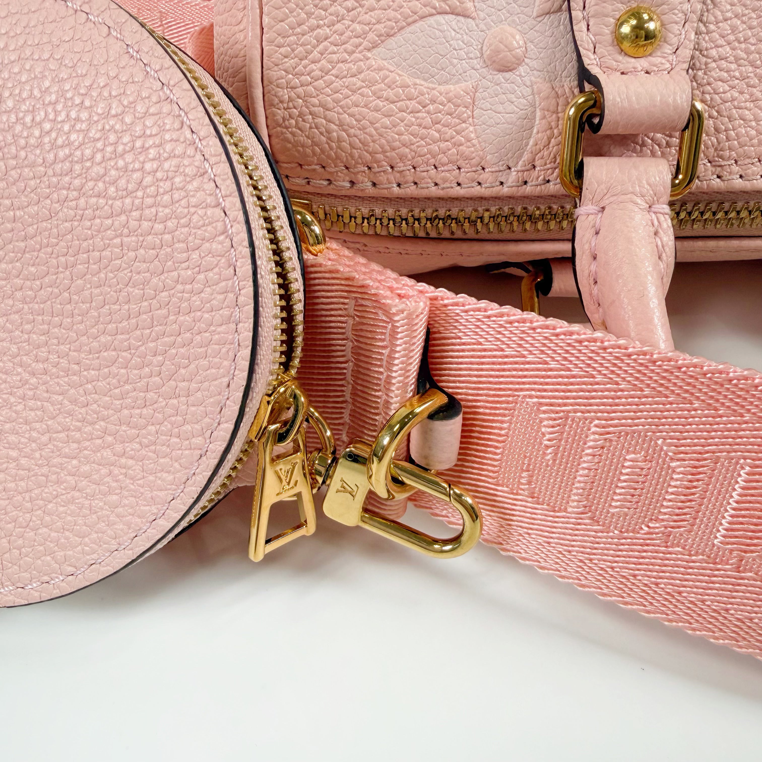 2601 secondhand Louis Vuitton brand bag pink