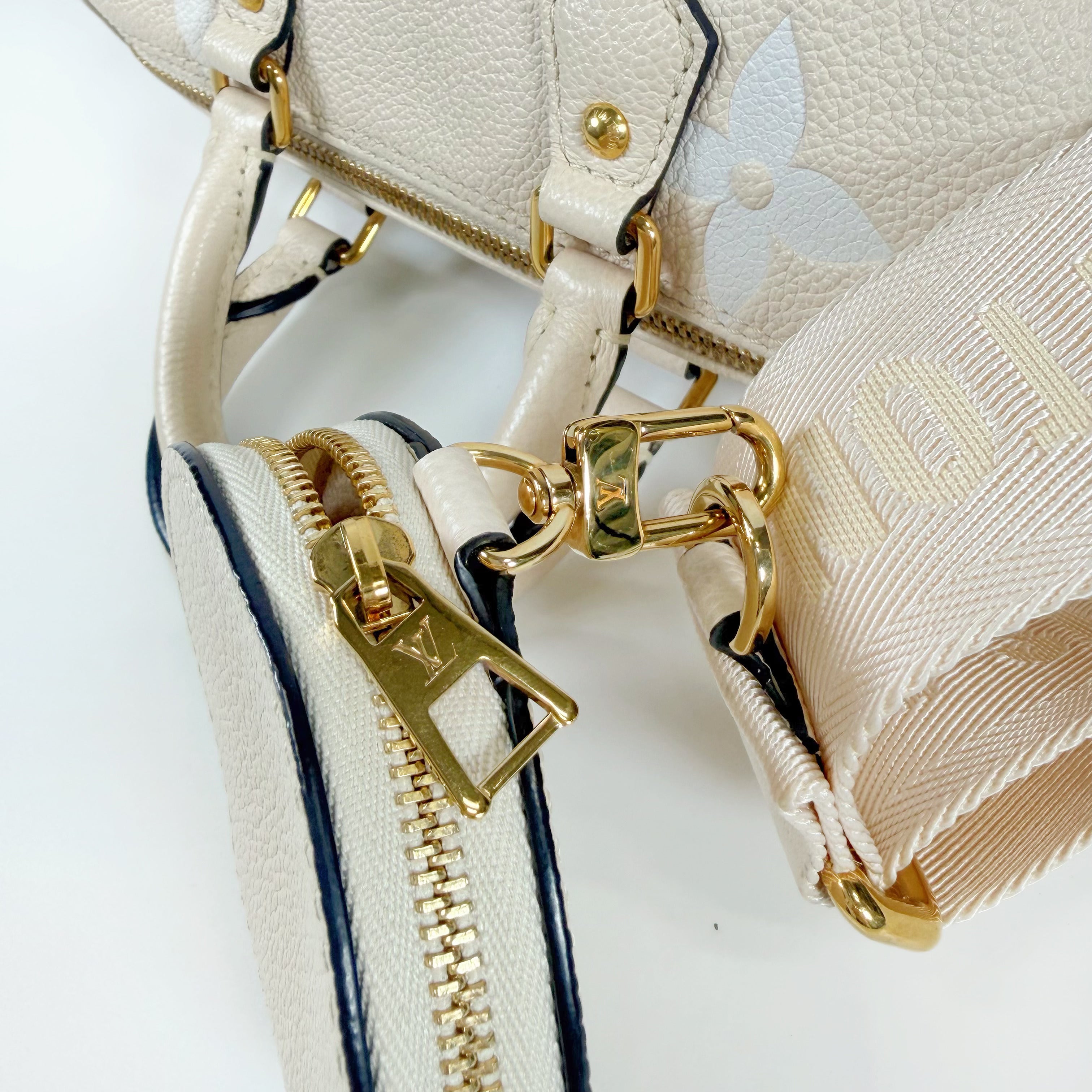2601 Louis Vuitton Empreinte M45708 Papillon BB cream pouch