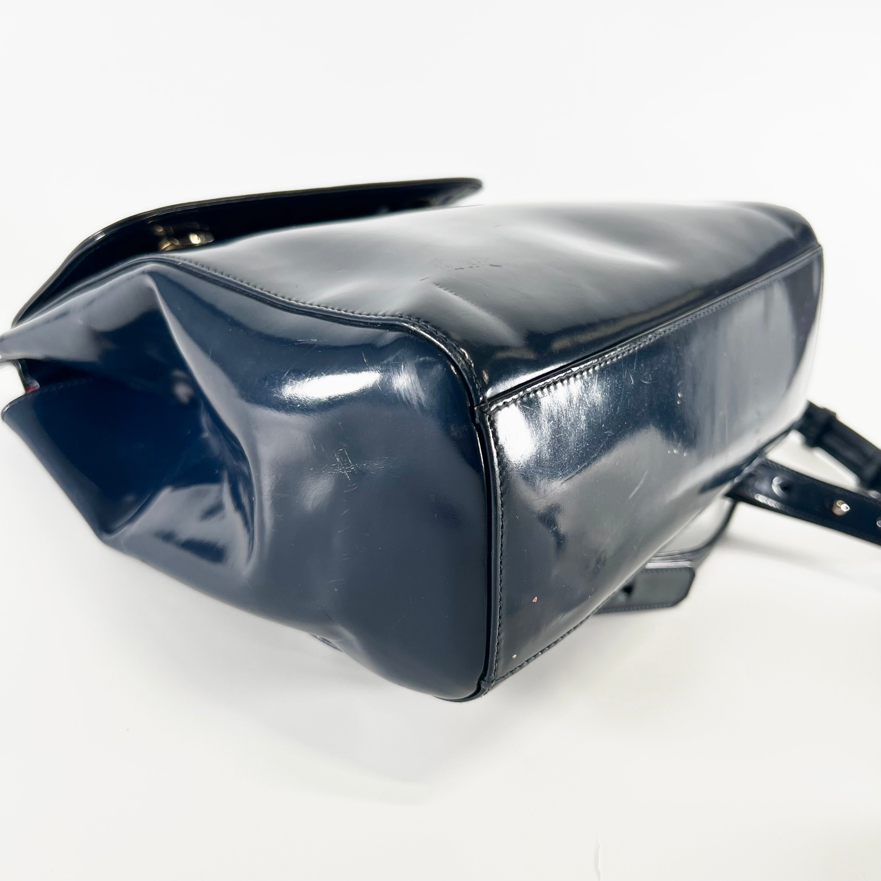 2605 secondhand CD patent backpack