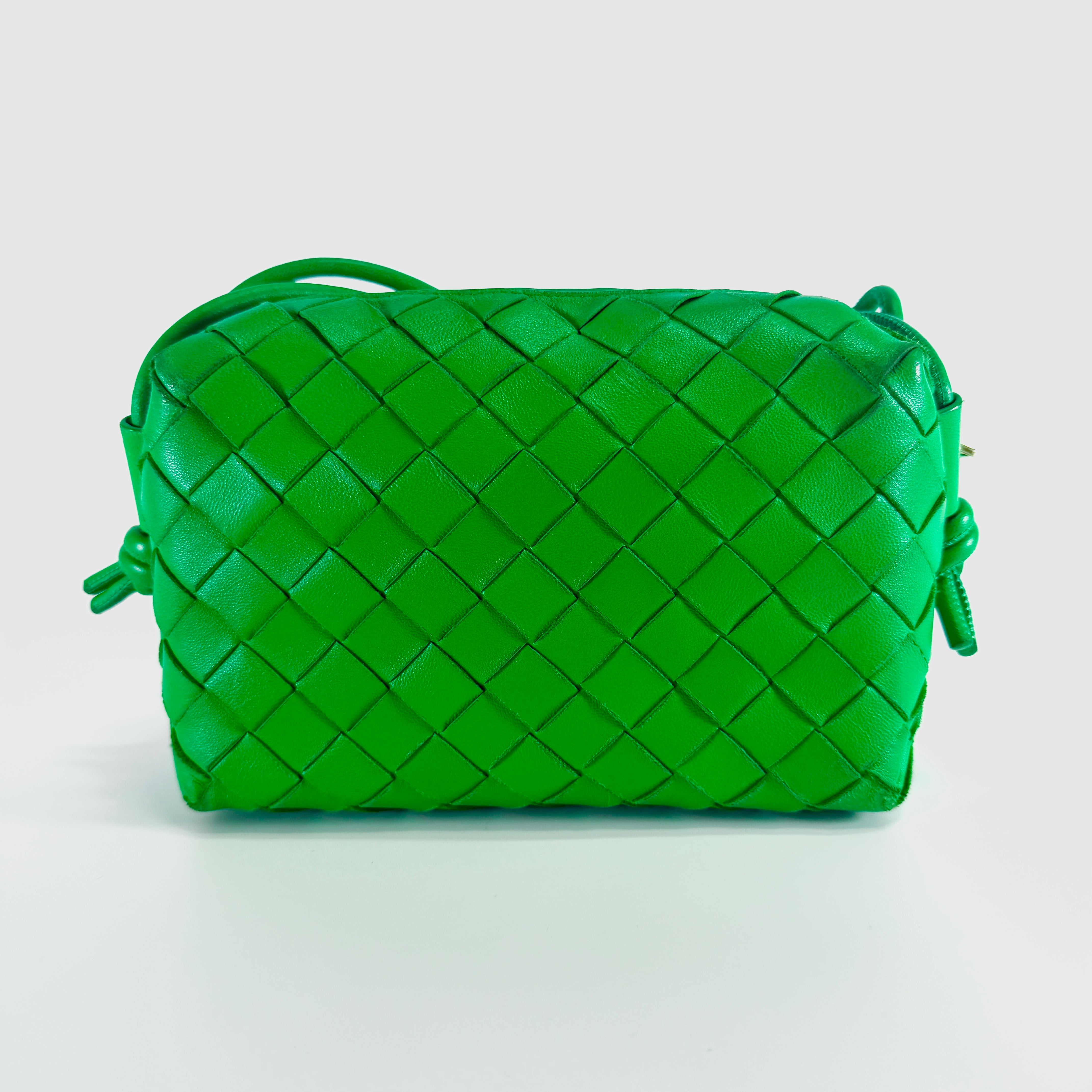 2606 secondhand BOTTEGAVENETA Intrecciato mini loop leather Shoulder bag green