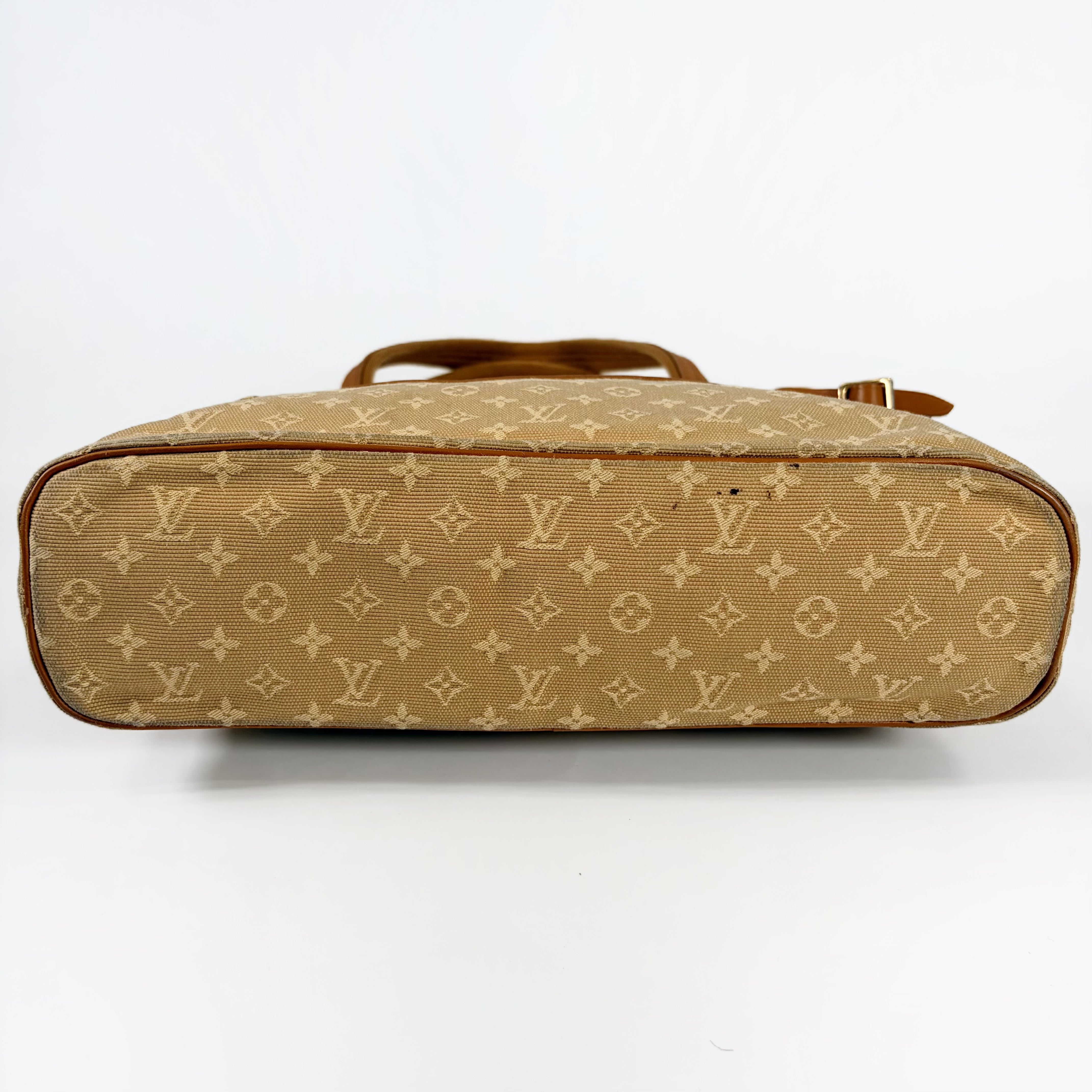 2602 secondhand LV Monogram Mini Luceille PM