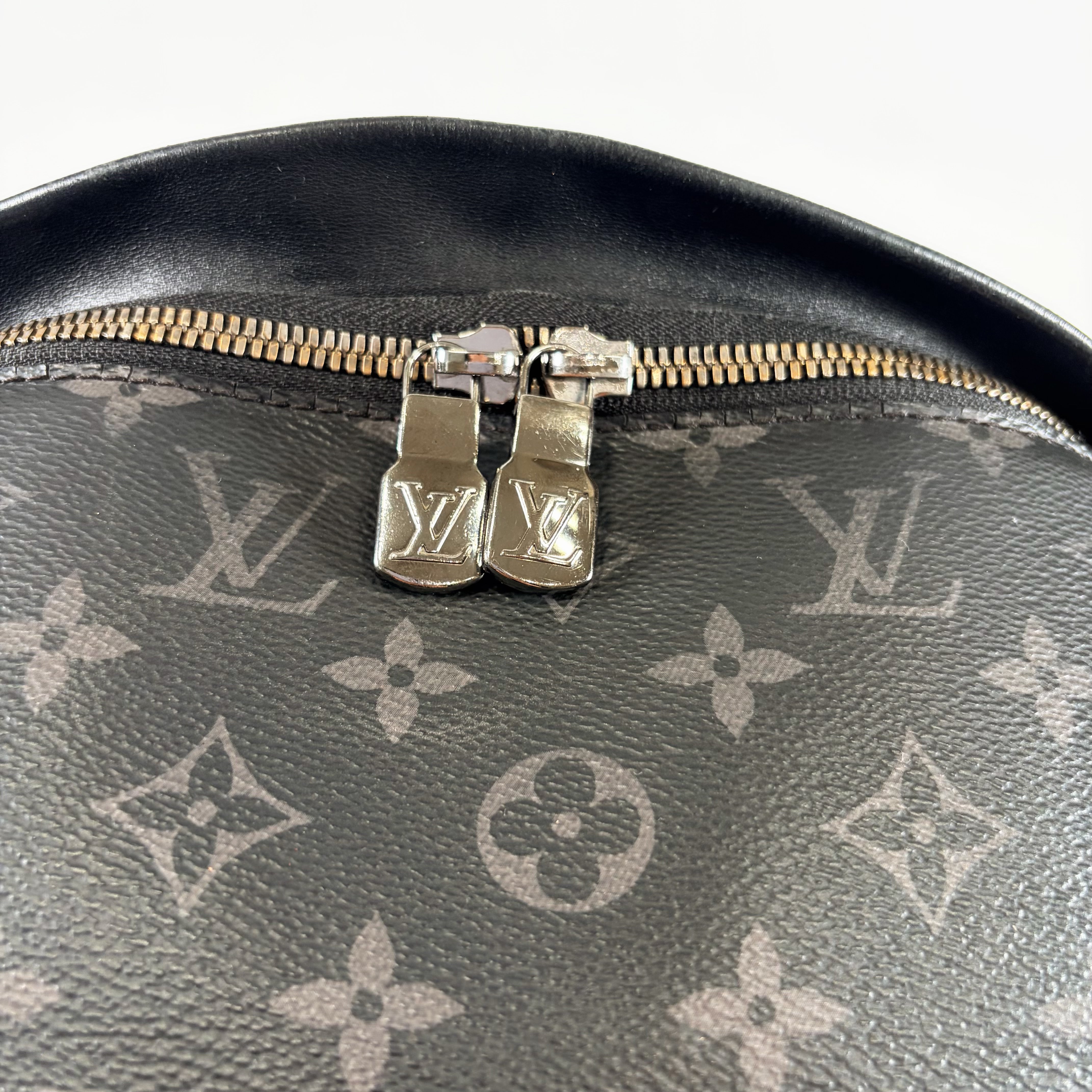 2602 secondhand LV brand bag M46035 Discovery Bam PM IC