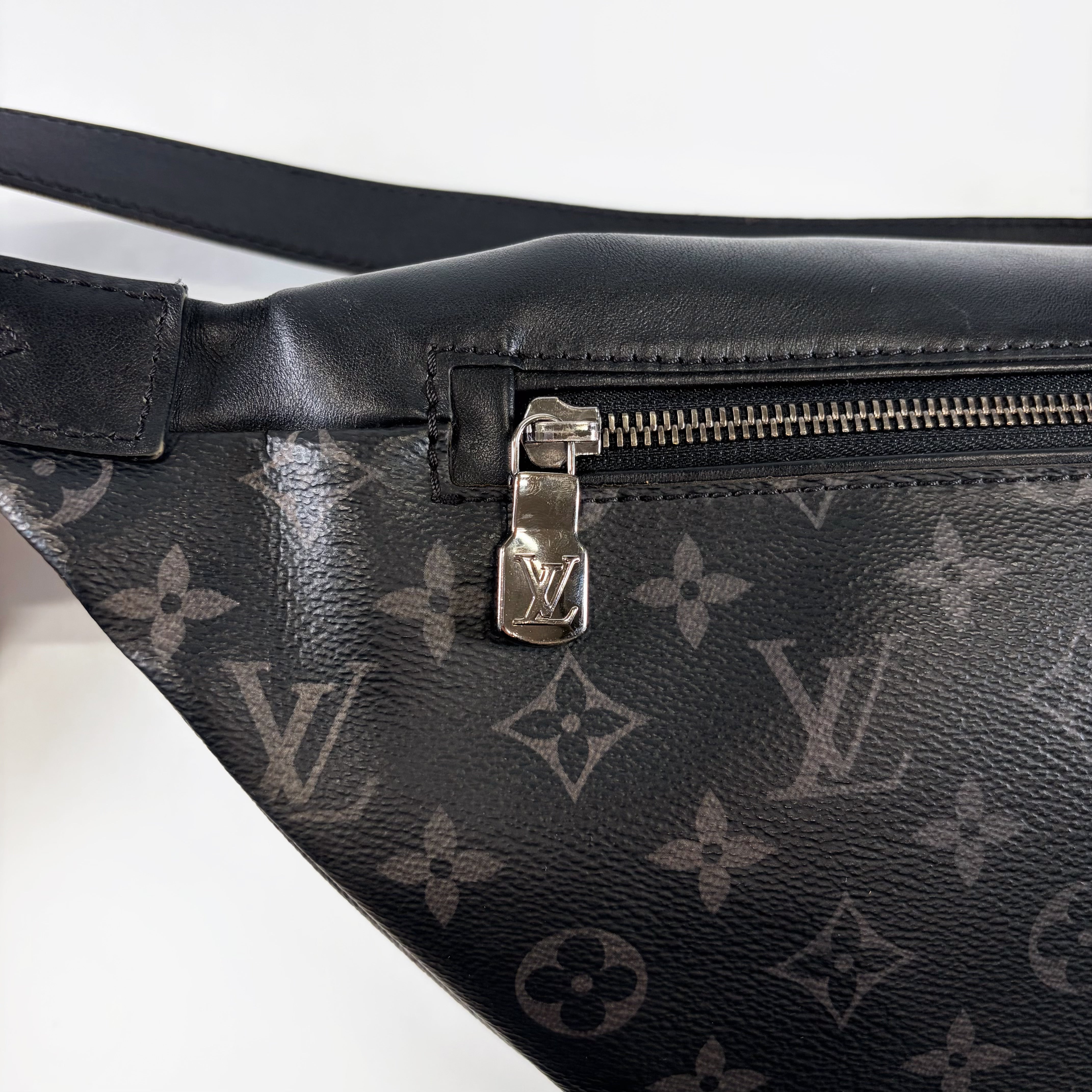 2602 secondhand LV brand bag M46035 Discovery Bam PM IC