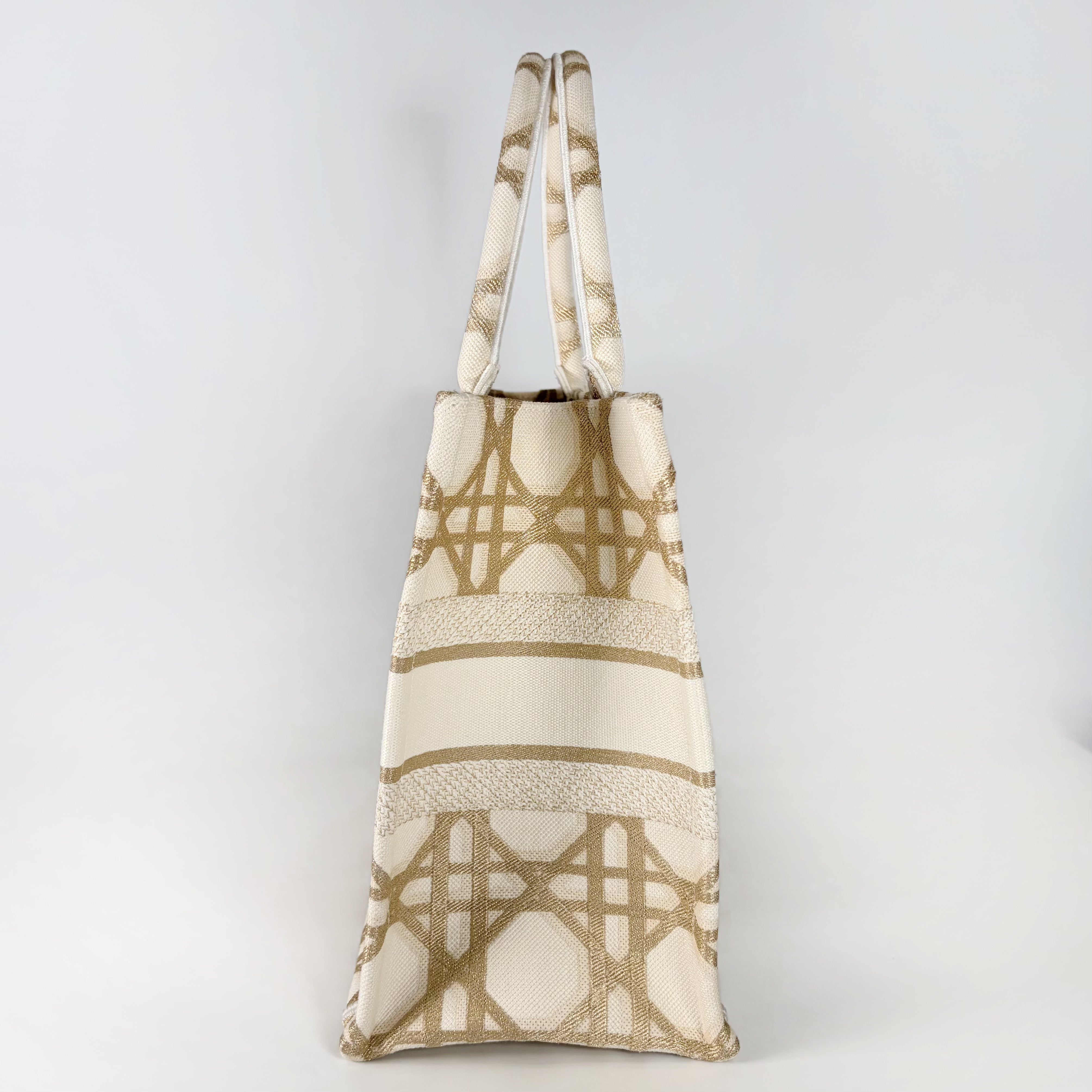 2602 secondhand CD Book Tote beige