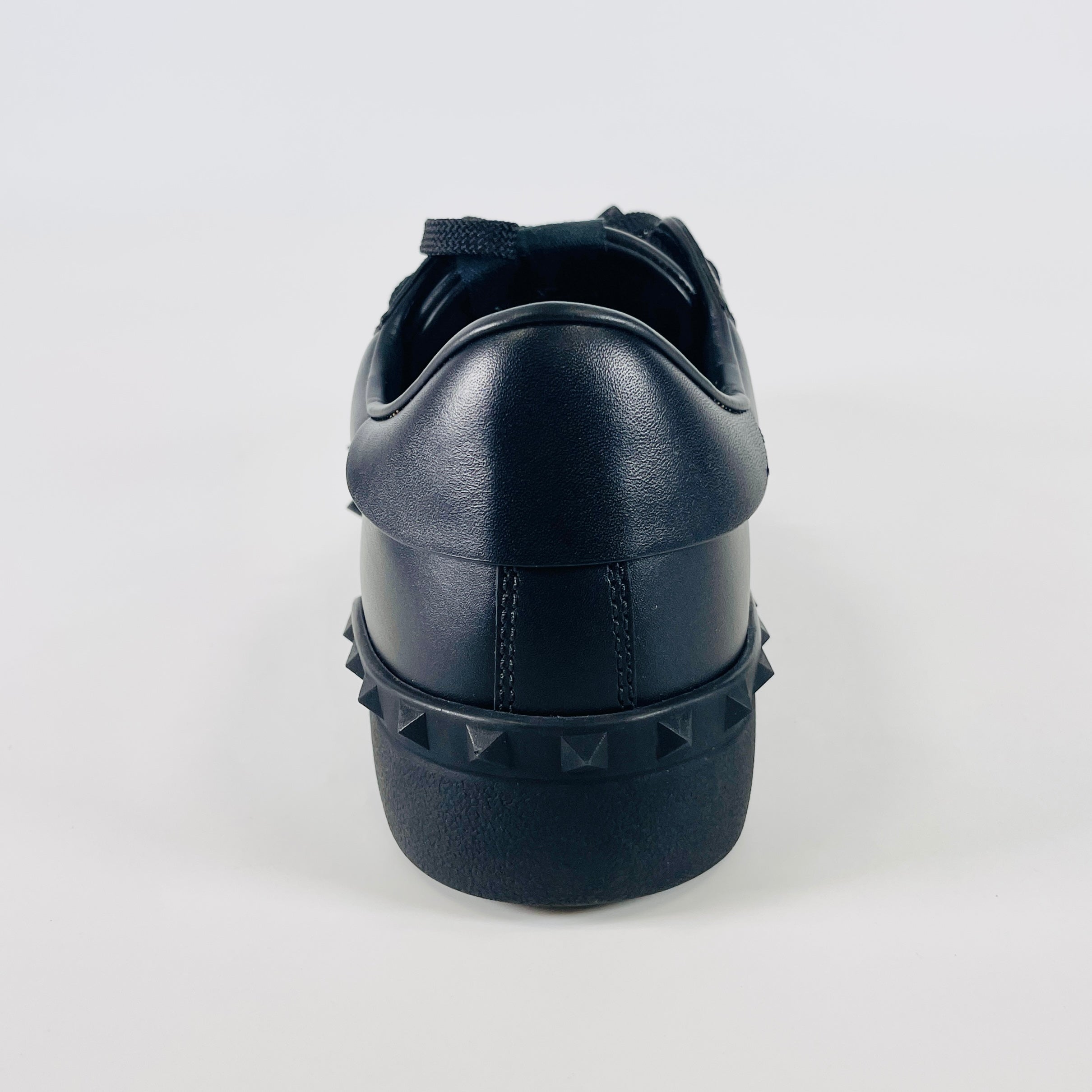 2604 secondhand VALENTINO Garavani leather sneakers 42 Men's black TR931Y2 Rockstud