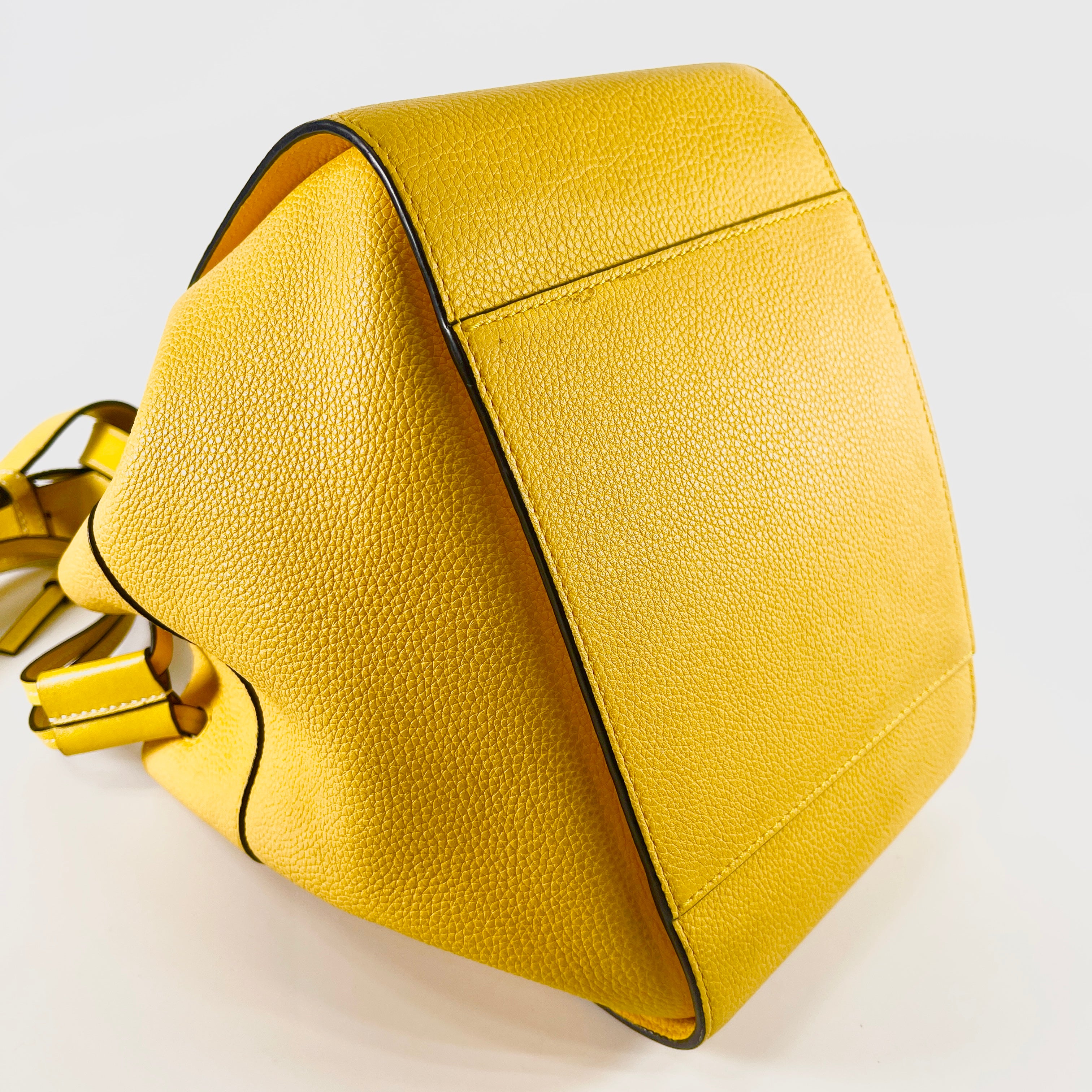 2602 secondhand LOEWE hammock Small leather 2WAY hand bag Yellow