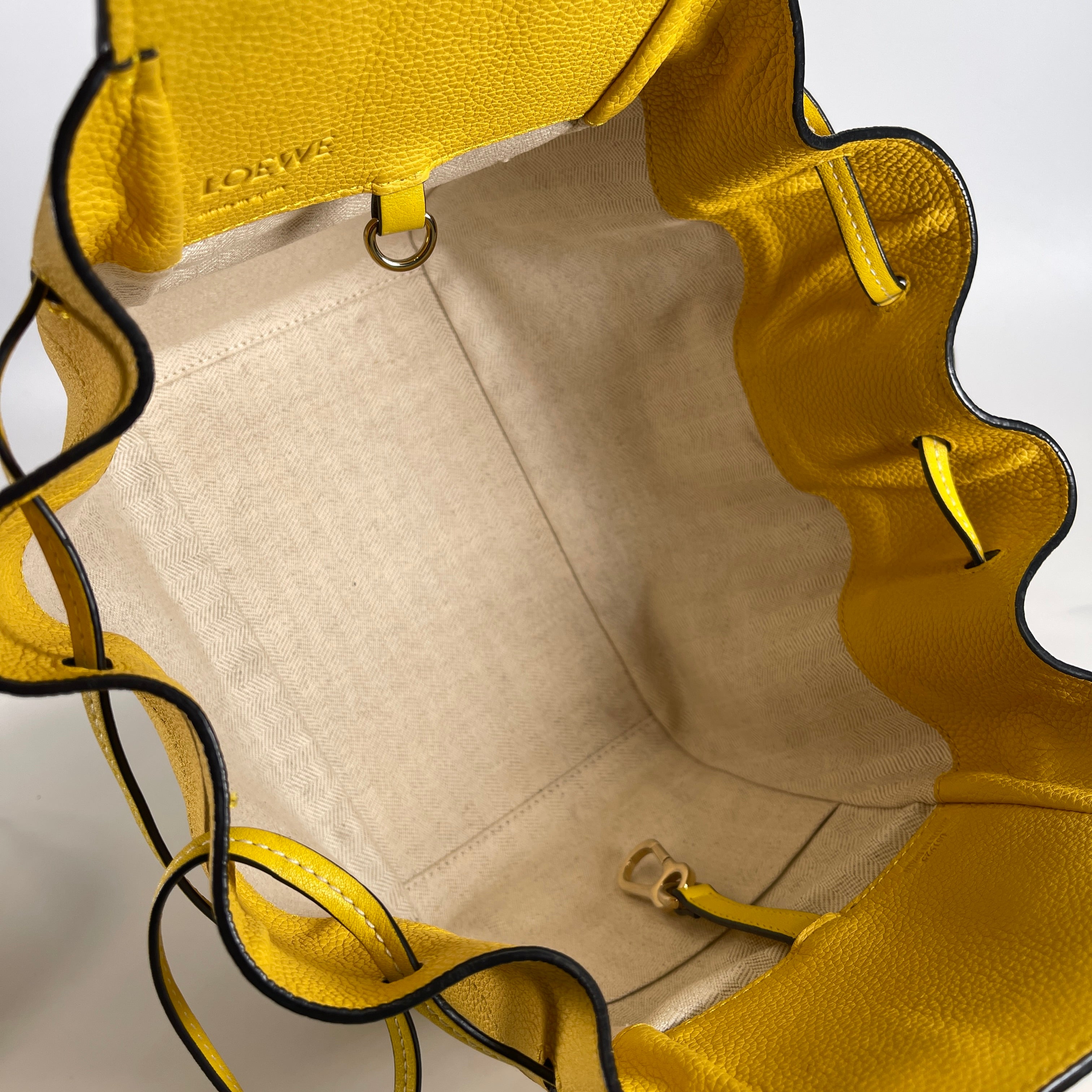 2602 secondhand LOEWE hammock Small leather 2WAY hand bag Yellow