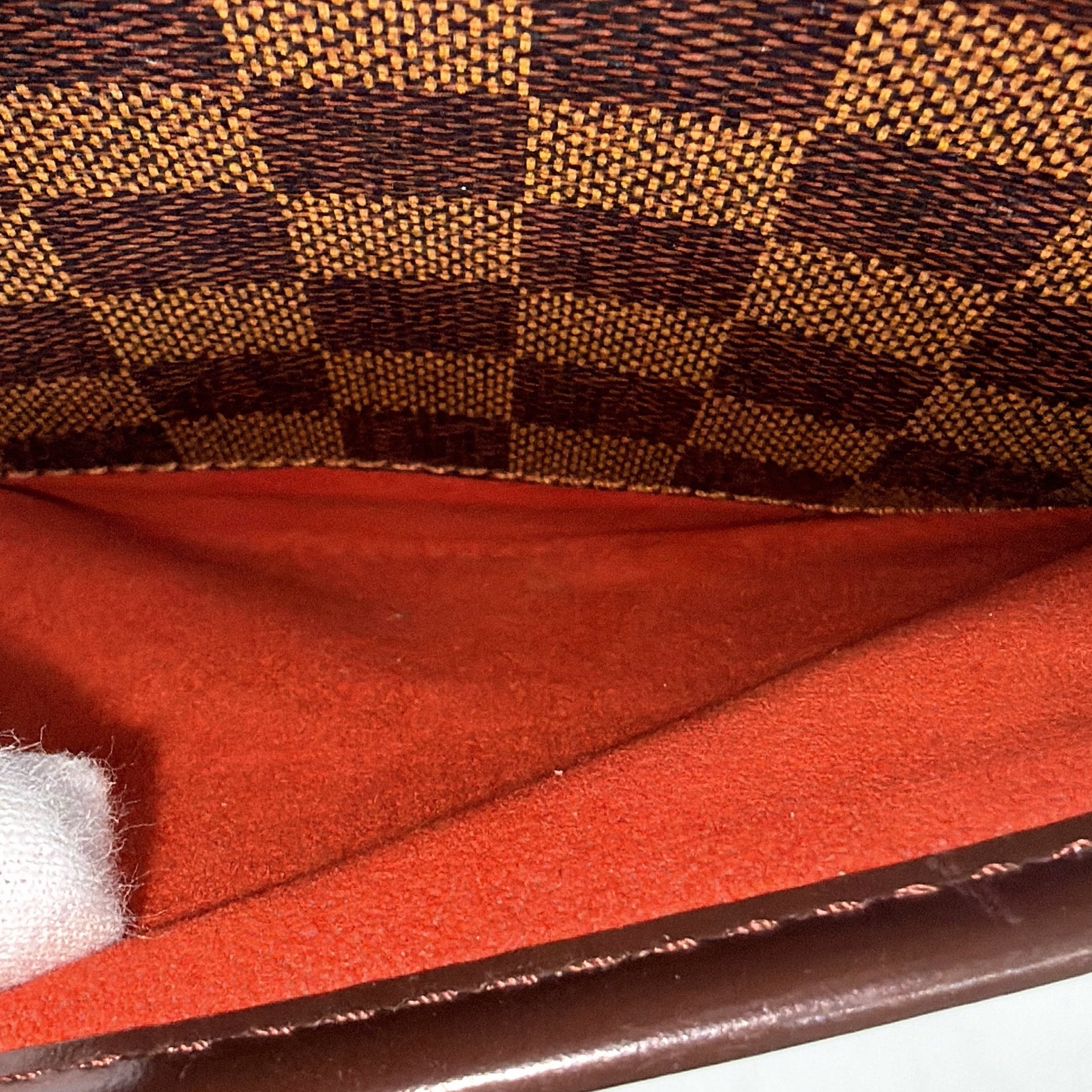 2602 secondhand LV Damier Saria Horizontal