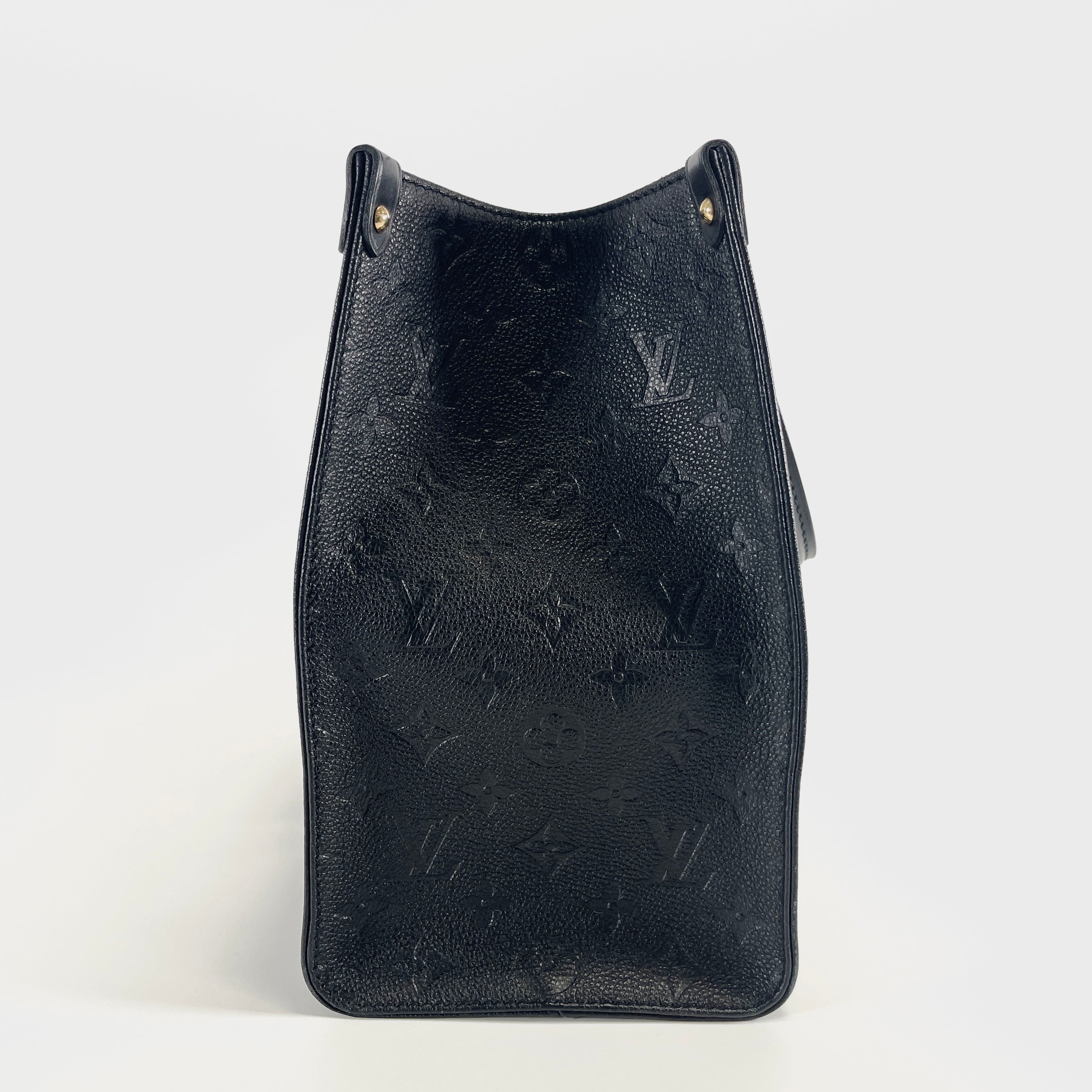 2603 secondhand LV On the Go