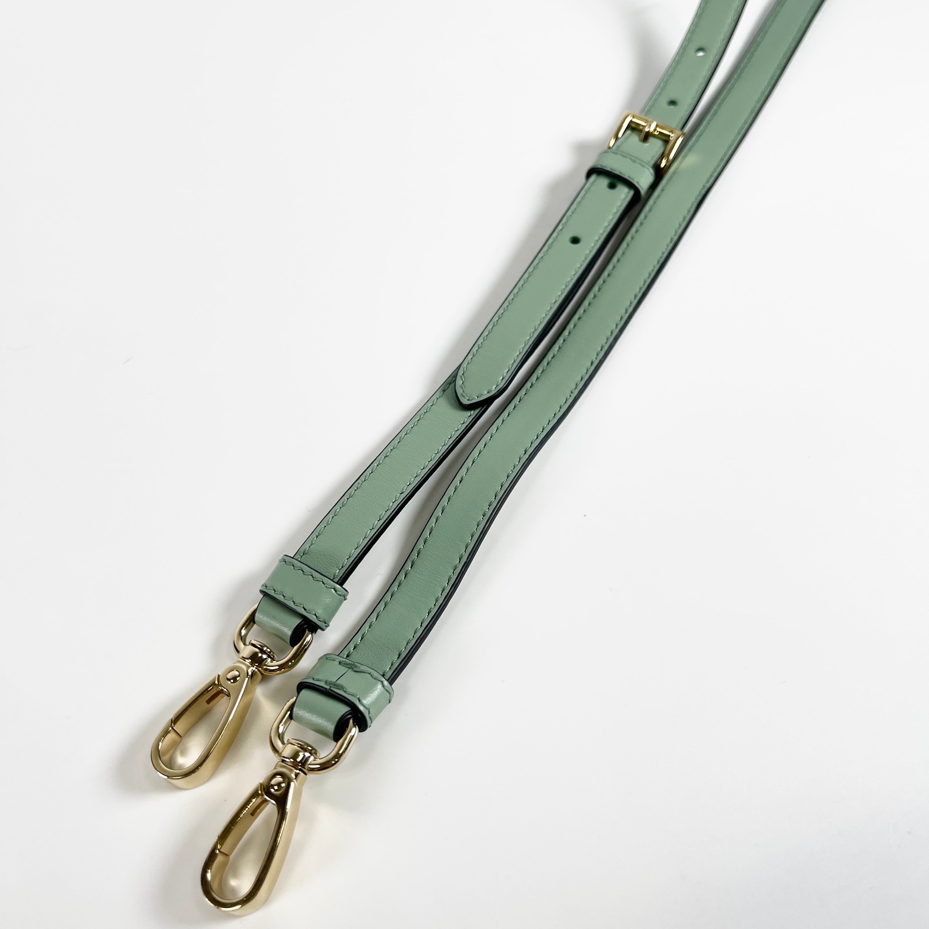 2603 secondhand PRADA Small back