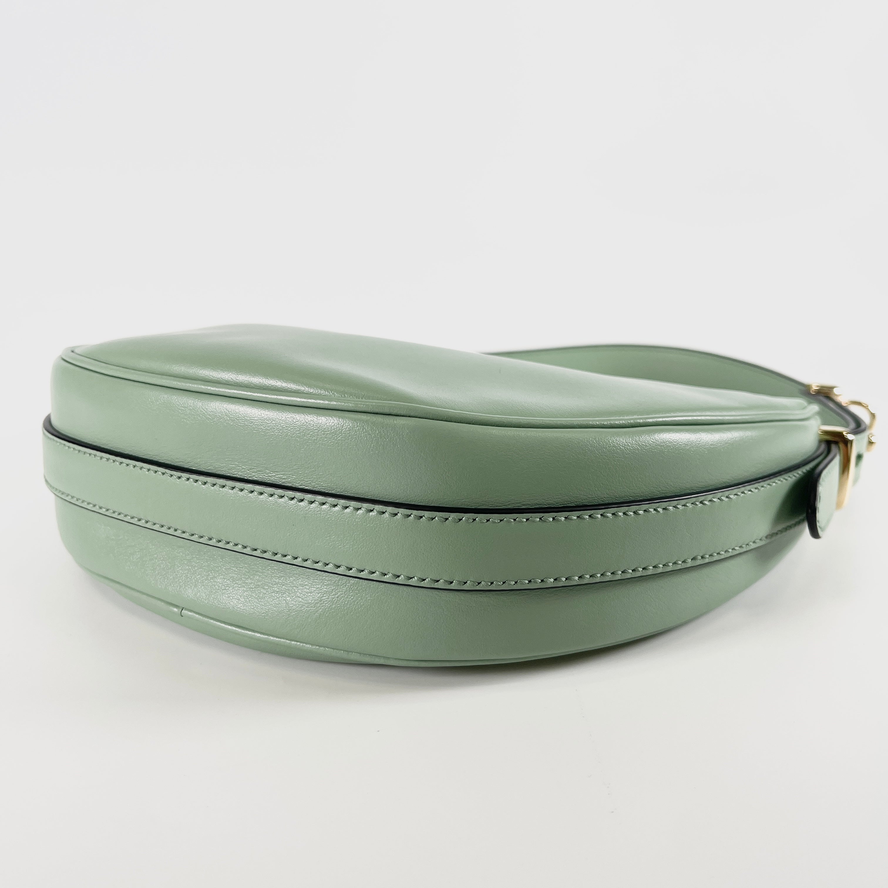 2603 secondhand PRADA Small back