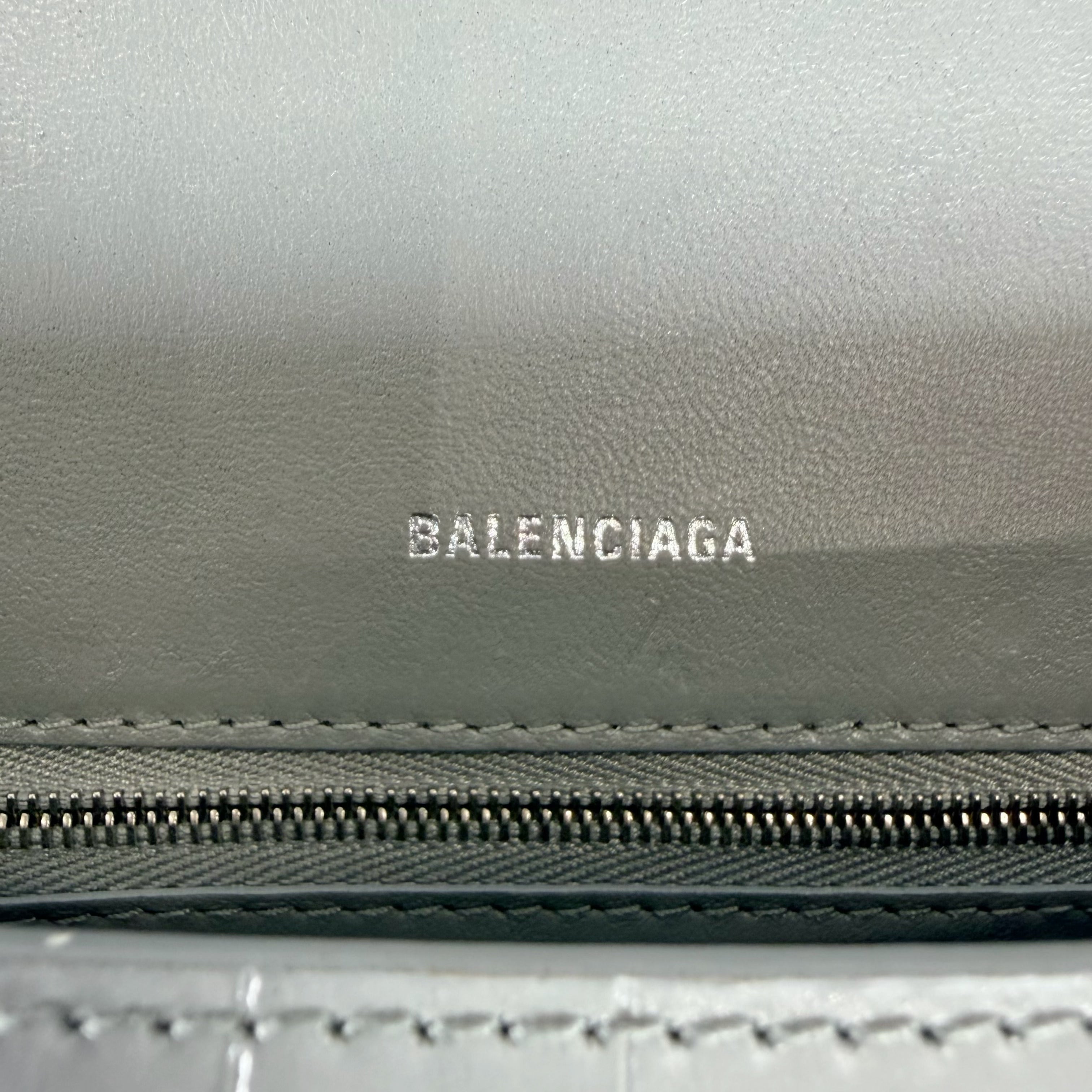 2603 secondhand BALENCIAGA Small Hourglass ring bag