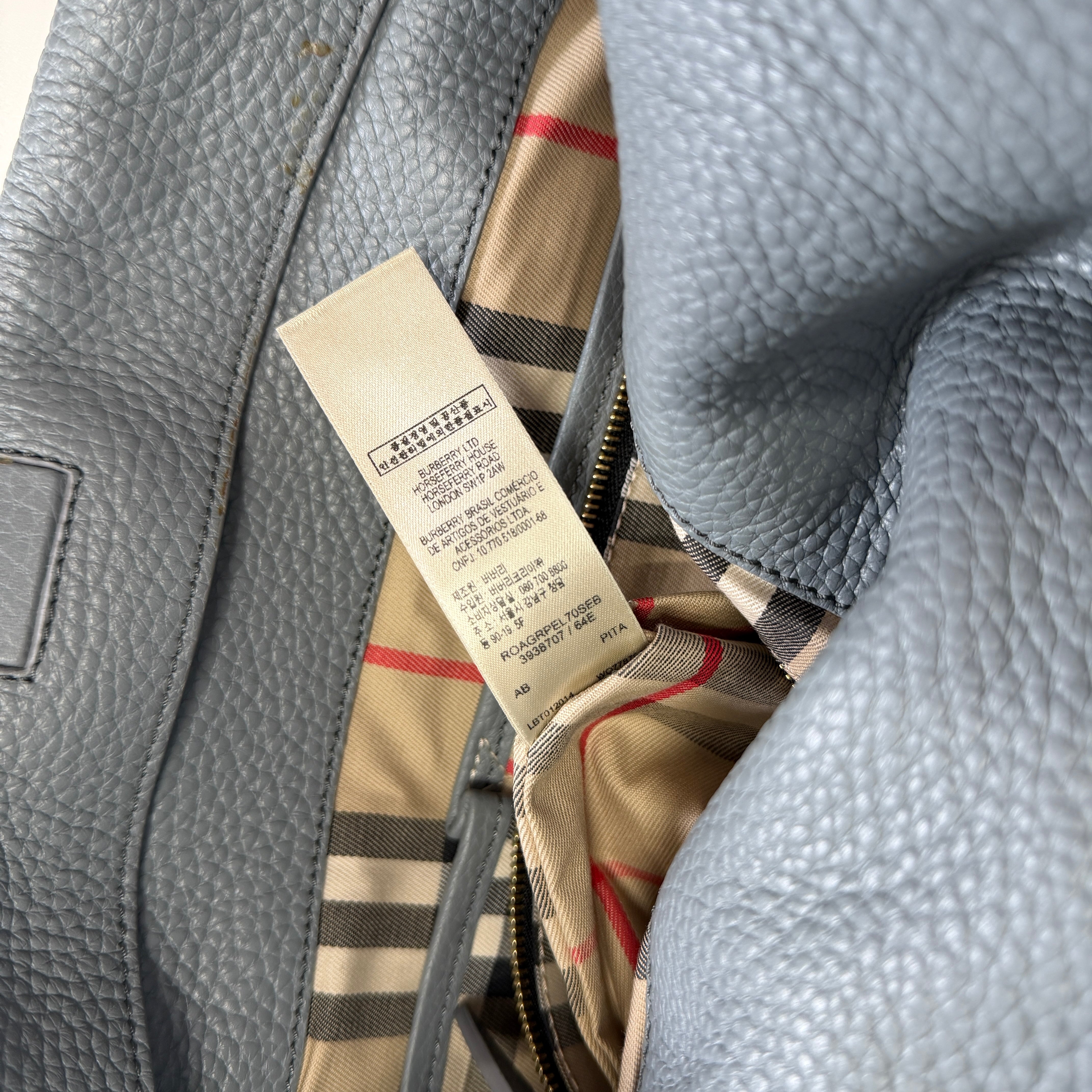 2607 secondhand BURBERRY hand bag